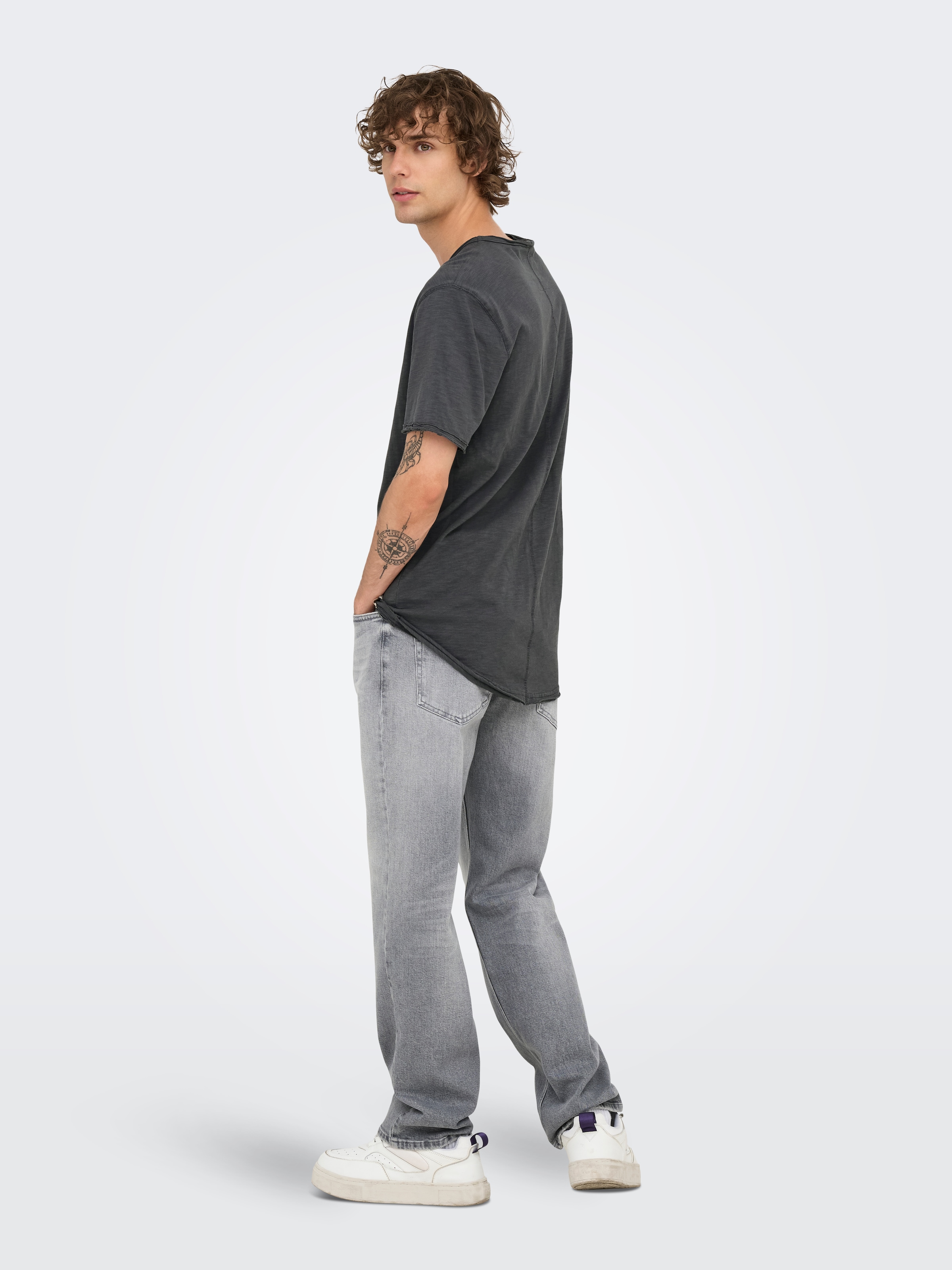 ONLY & SONS Rundhalsshirt »ONSBENNE LONGY SS TEE NF 7822 NOOS« Baumwolle, lang geschnitten
