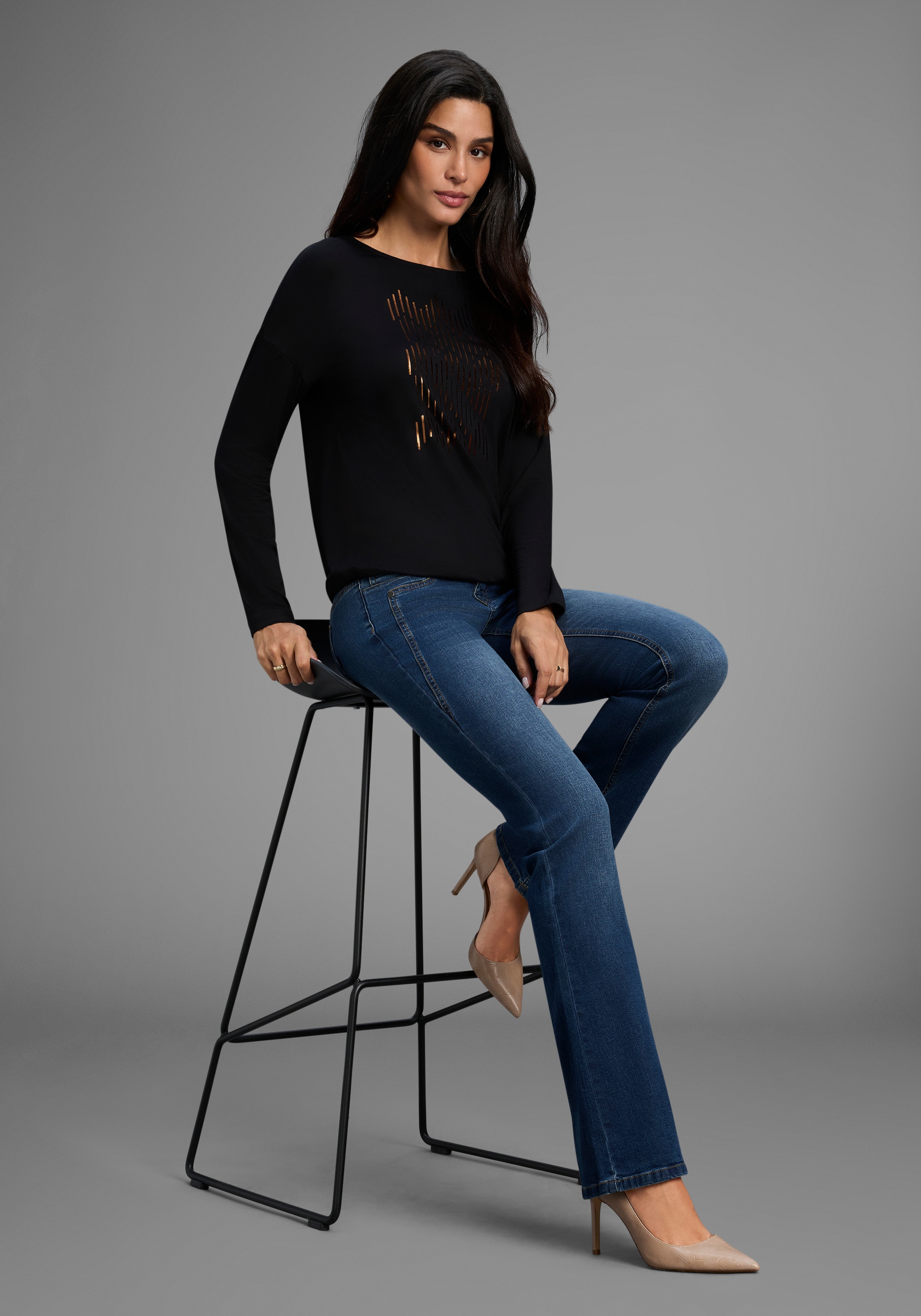 Laura Scott Longsleeve mit grafischem Folien-Druck - NEUE KOLLEKTION