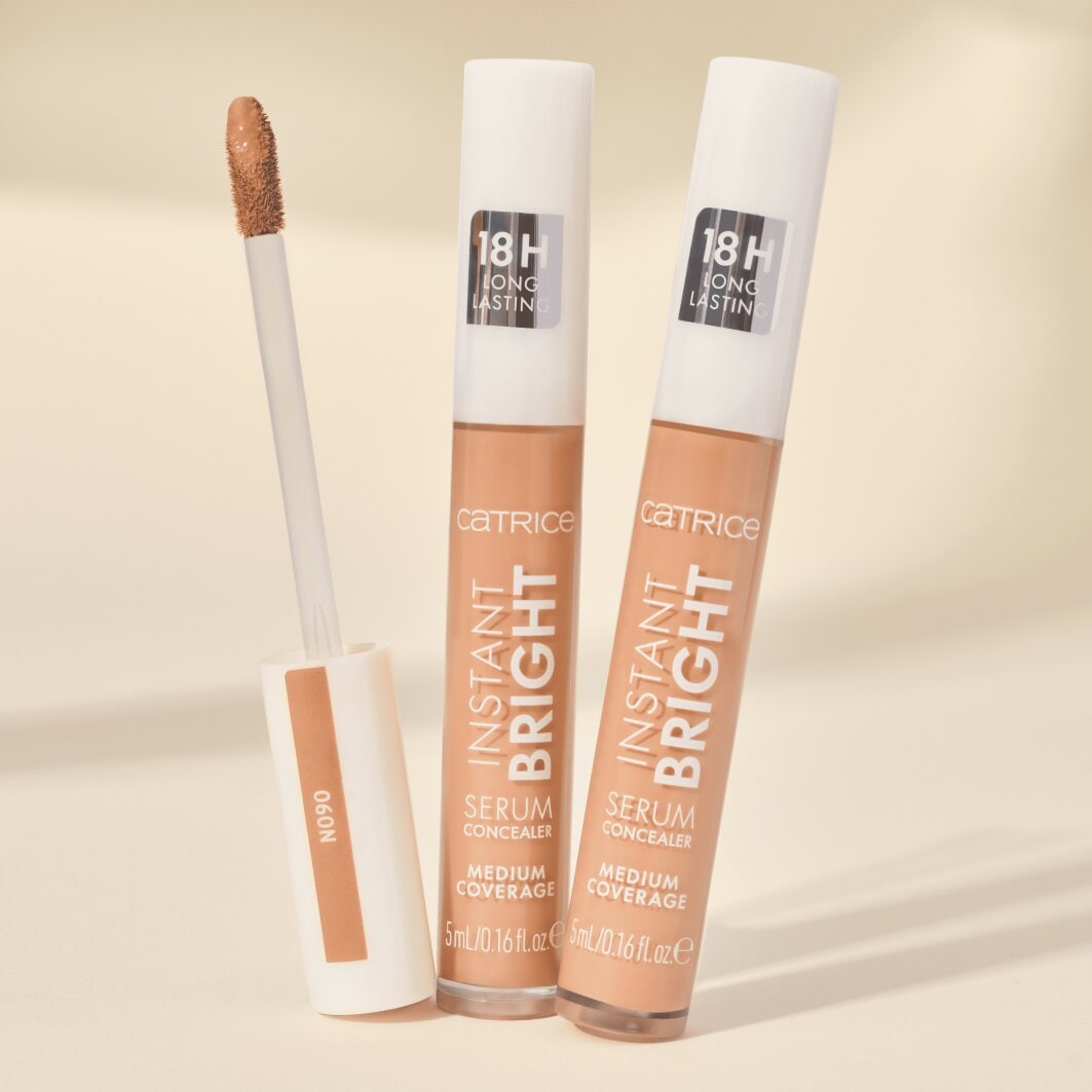 Catrice Concealer »Instant Bright Serum Concealer«, (Set, 3 tlg.), Langhaltend, mittlere Deckkraft, leichte Textur, spendet Feuchtigkeit.