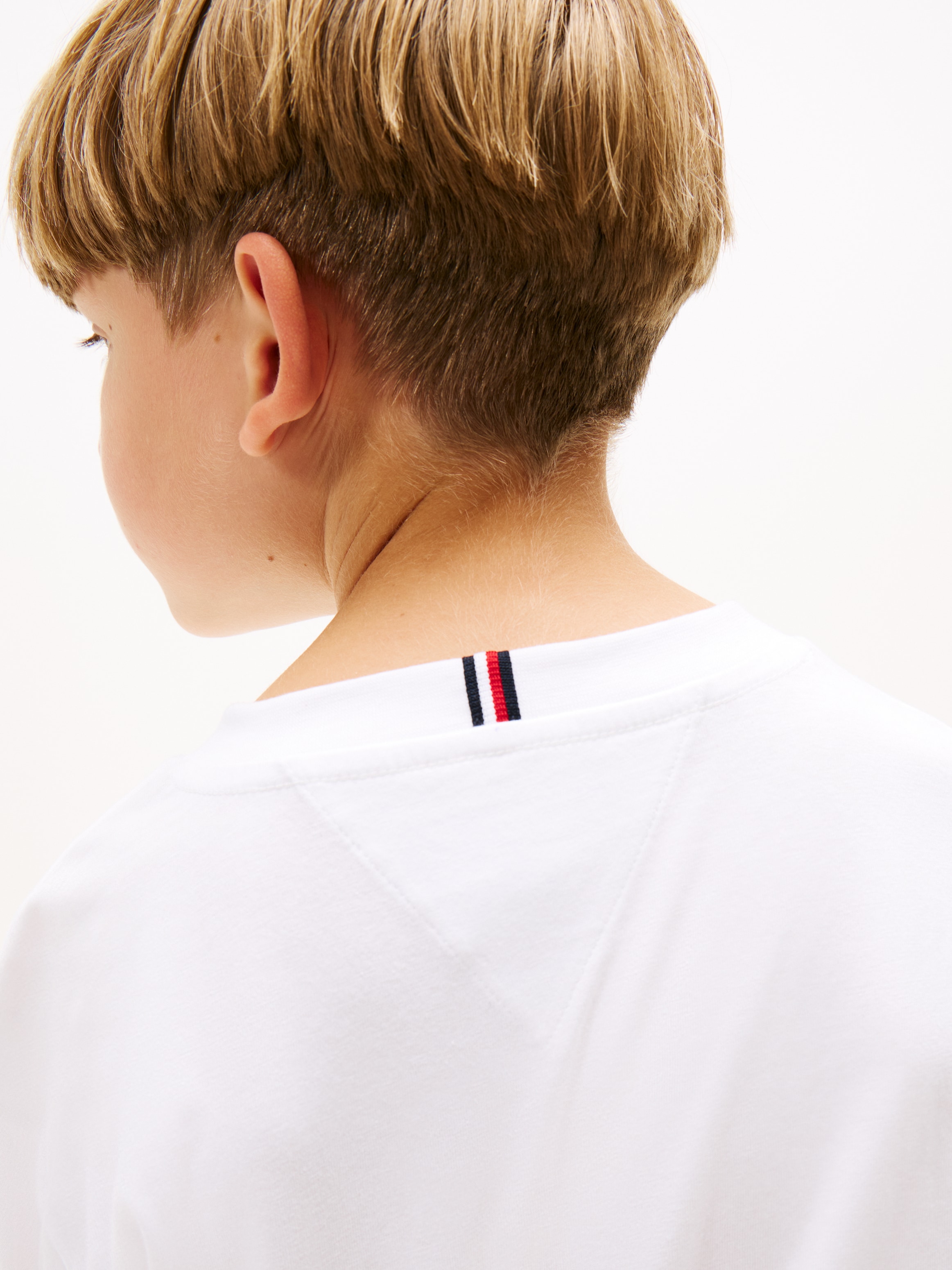 Tommy Hilfiger Langarmshirt »ESSENTIAL T-SHIRT LS«, für Kinder bis 16 Jahre, Markenlogo