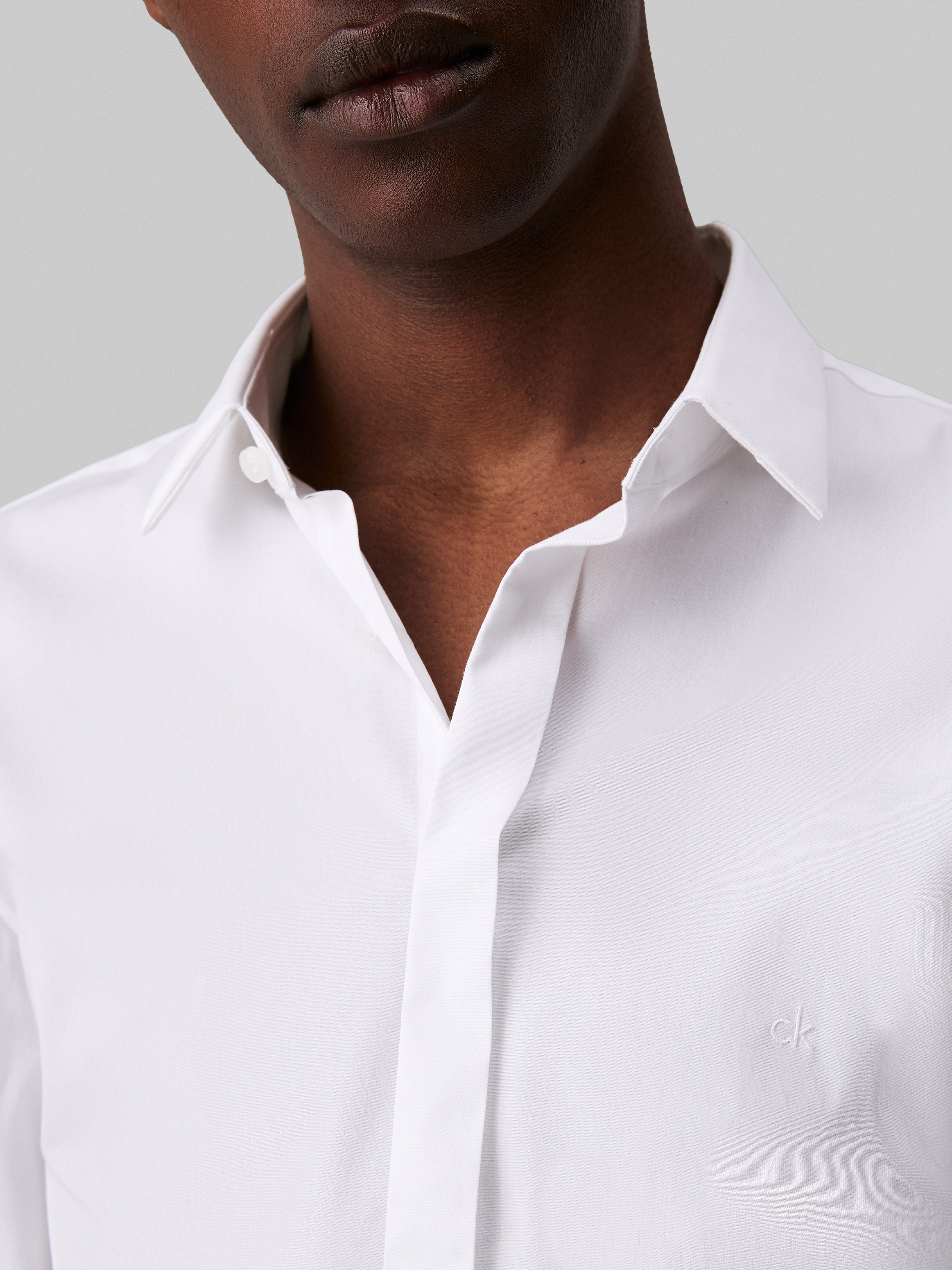 Calvin Klein Langarmhemd »POPLIN HP EXTRA SLIM SHIRT«, mit Logostickerei