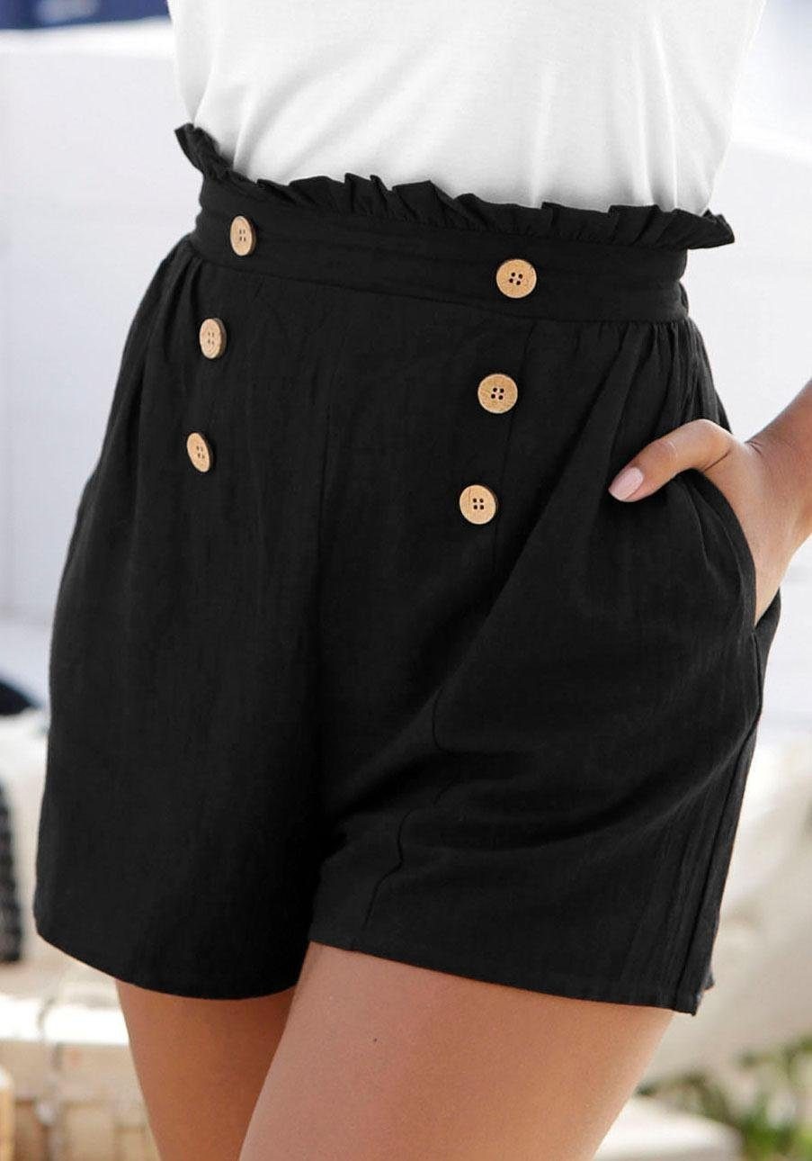 schwarze Shorts mit Zierknöpfen