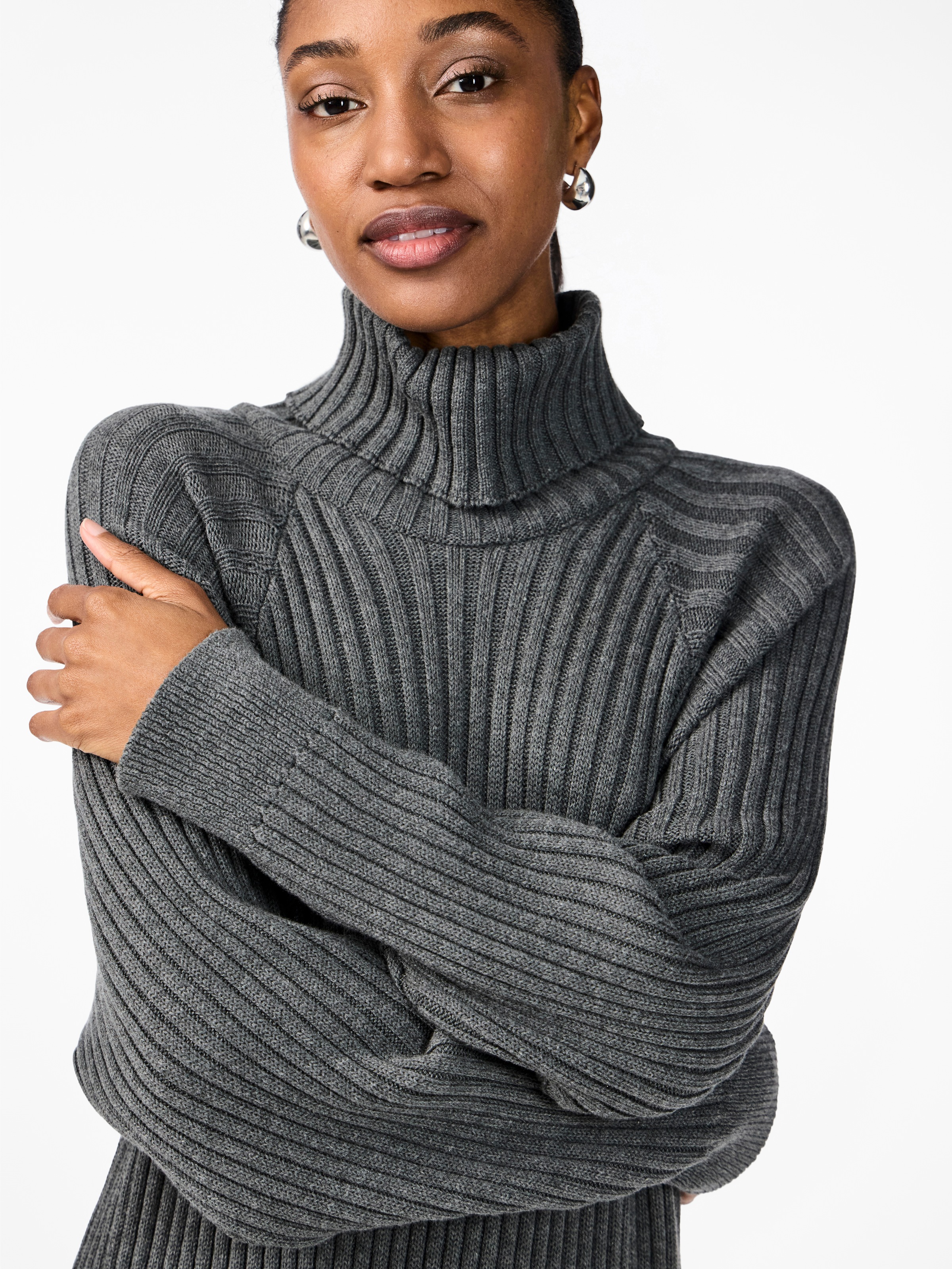 Y.A.S Strickkleid »YASMAVI KNIT MIDI ROLLNECK DRESS«