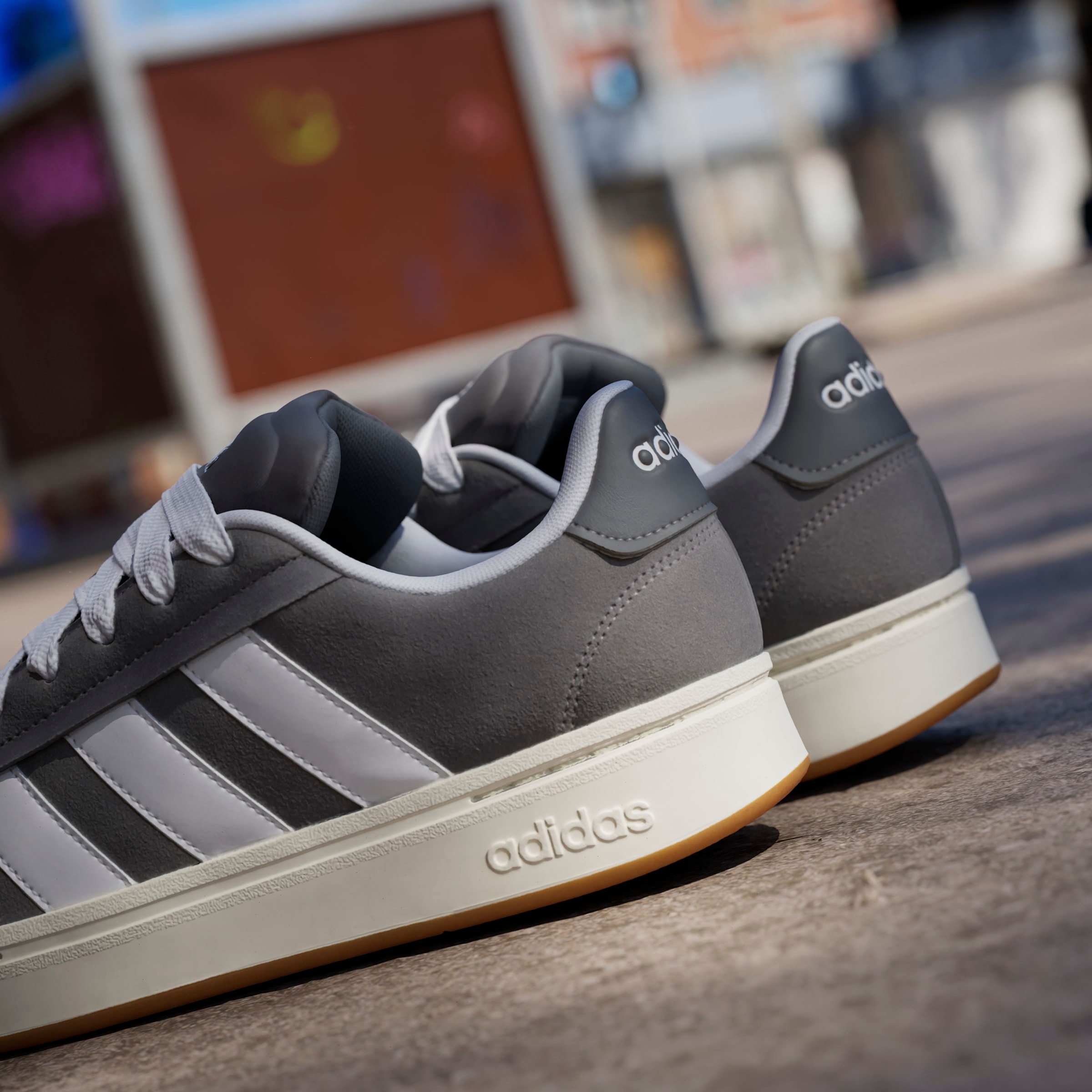 adidas Sportswear Sneaker »GRAND COURT ALPHA«  Design inspiriert vom adidas Campus 00