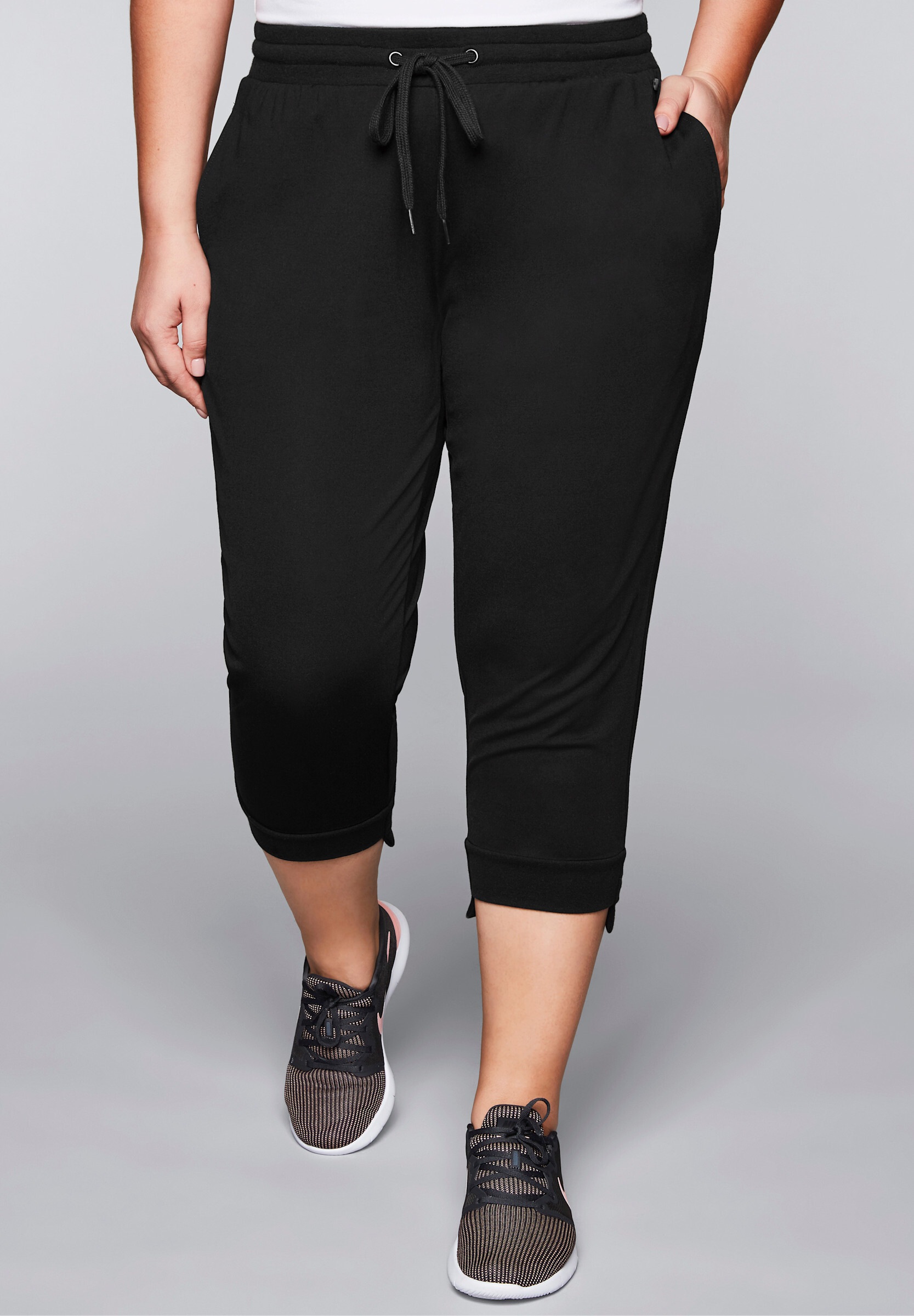 Sheego Sporthose »Sweathose Sweathose in 3/4-Länge«  in 3/4-Länge, atmungsaktiv