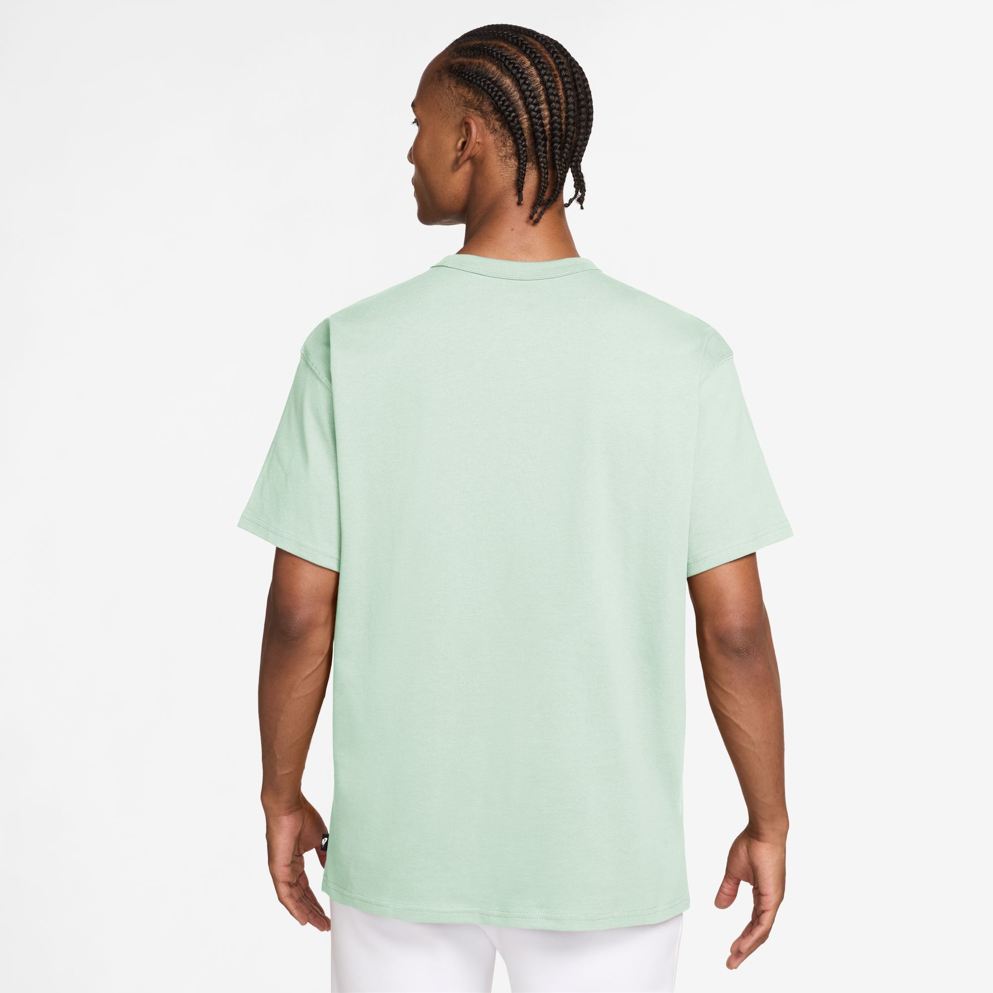 Nike Sportswear T-Shirt »M NSW TEE LSE PREM ESS SUST« aus Baumwolle, auch in großen Größen