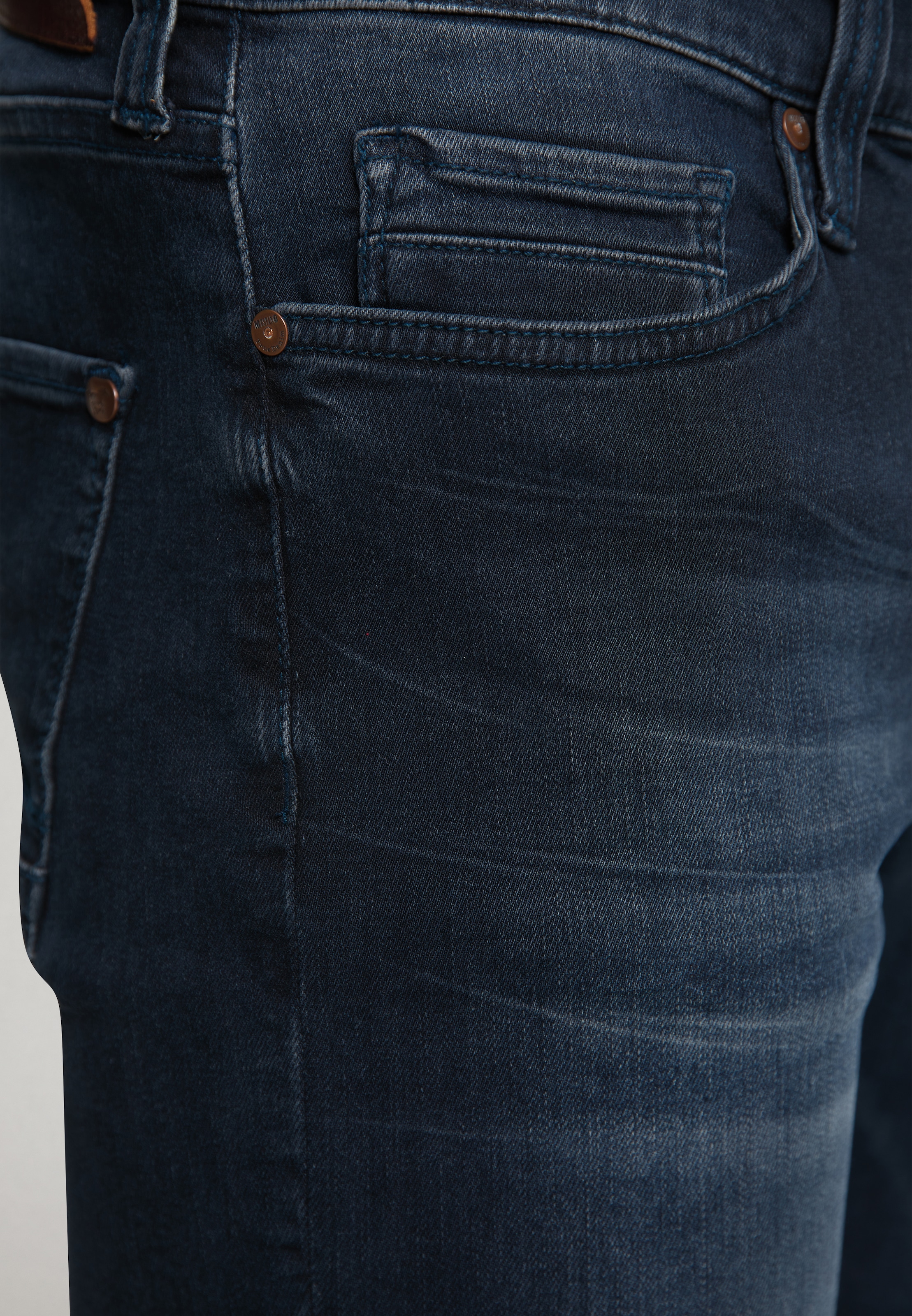 MUSTANG Slim-fit-Jeans »Vegas« im Five-Pocket Style