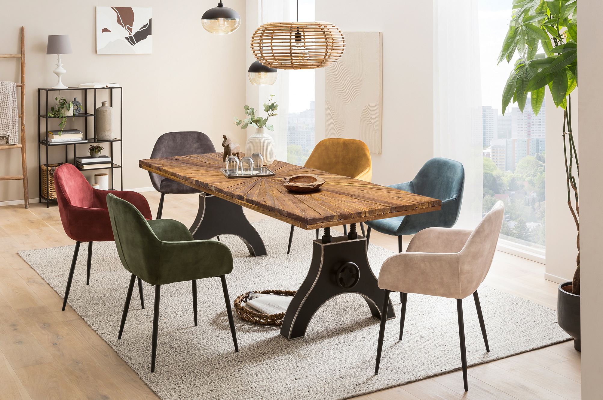 SIT Esstisch, mit außergewöhnlichem Sonnen-Design