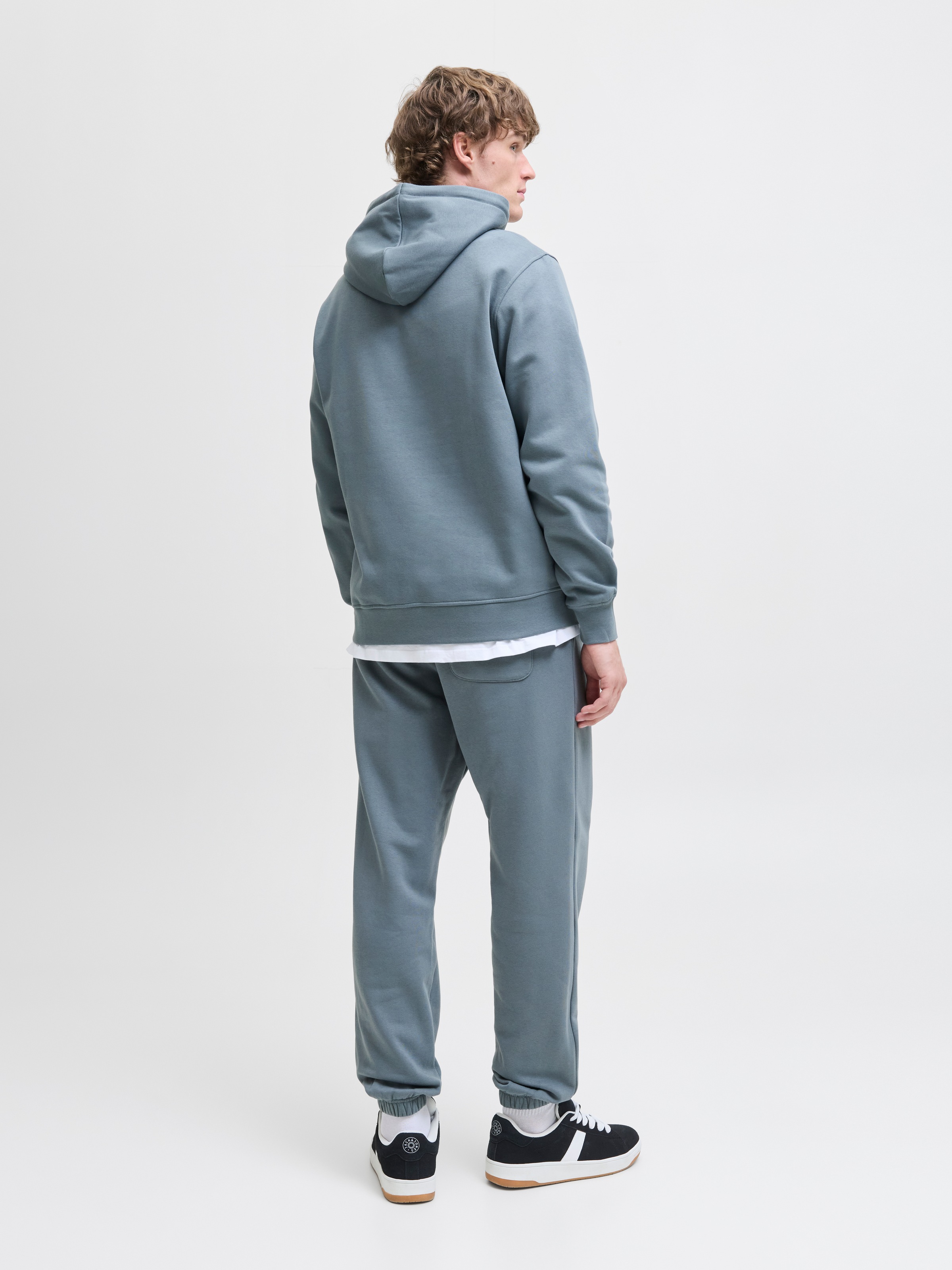Jack & Jones Kapuzensweatshirt »JJESOHO SWEAT HOOD NOOS«, mit stylischem Print