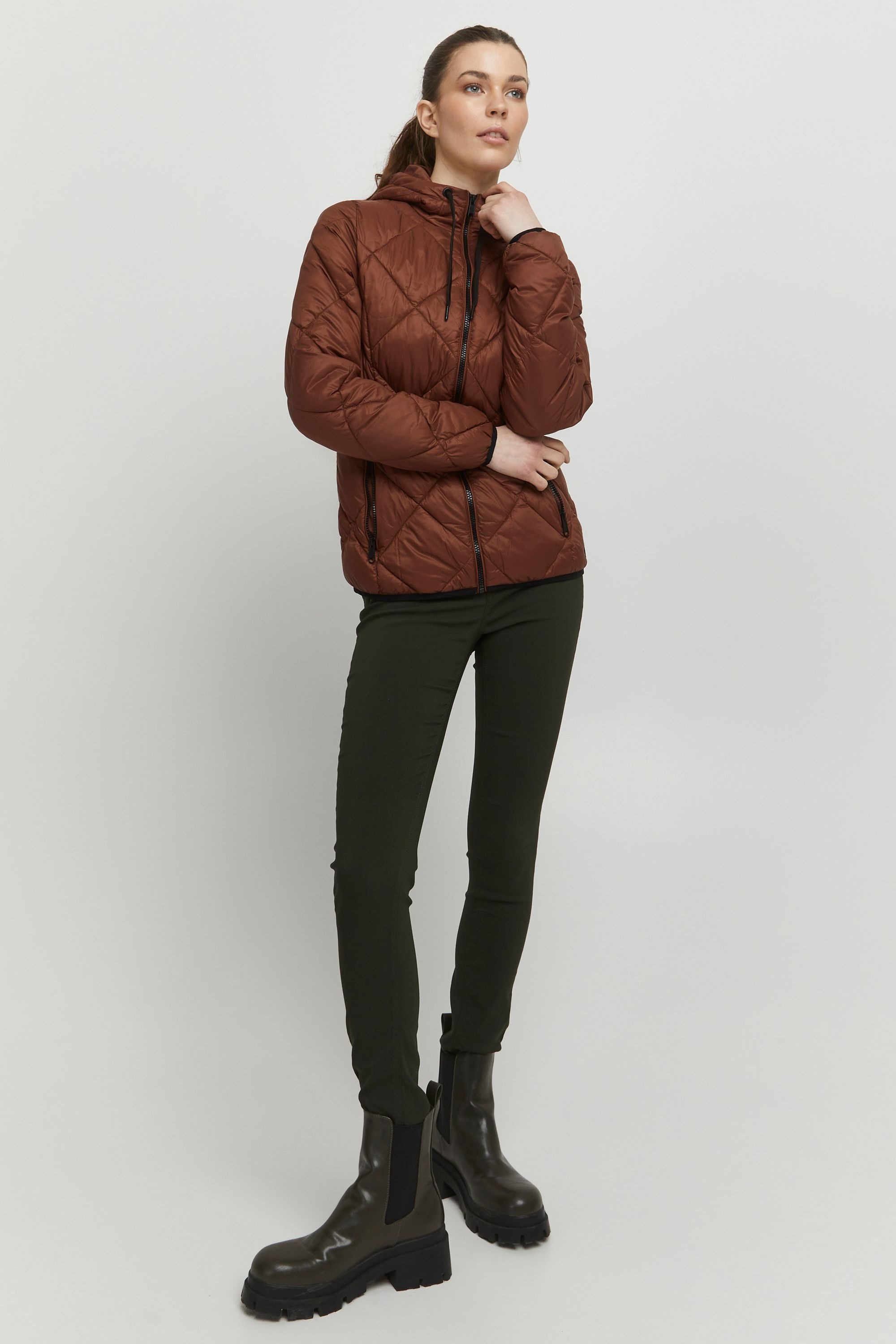b.young Steppjacke »Steppjacke BYAmalla«, mit Kapuze