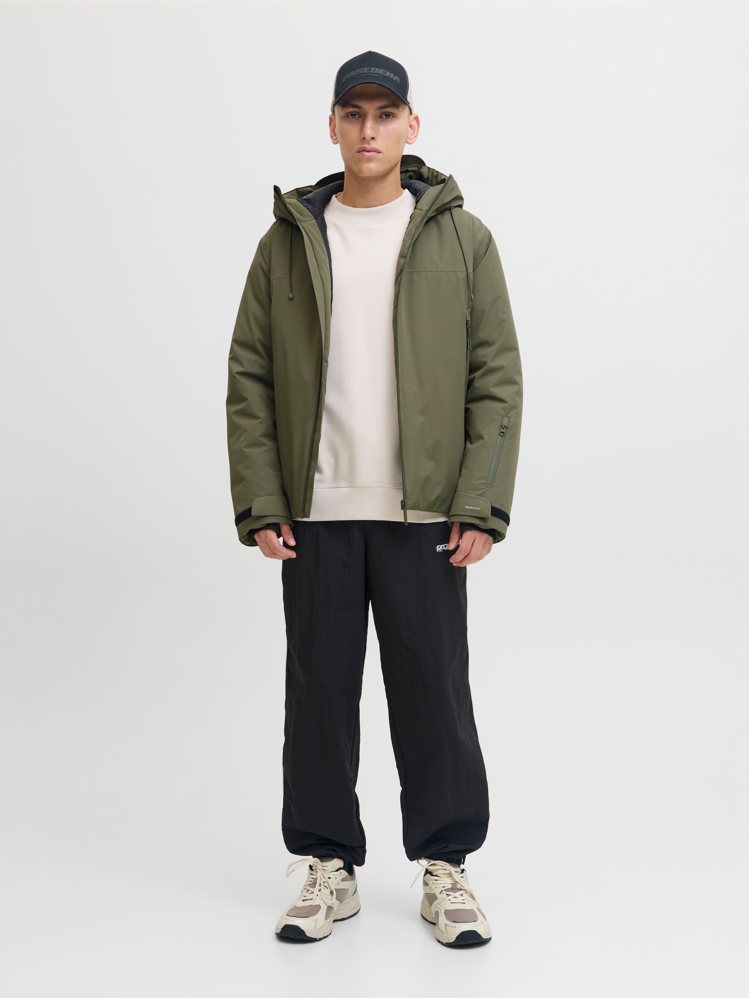 Jack & Jones Outdoorjacke »JCOFUSION TECHNICAL JACKET SN«, mit Kapuze