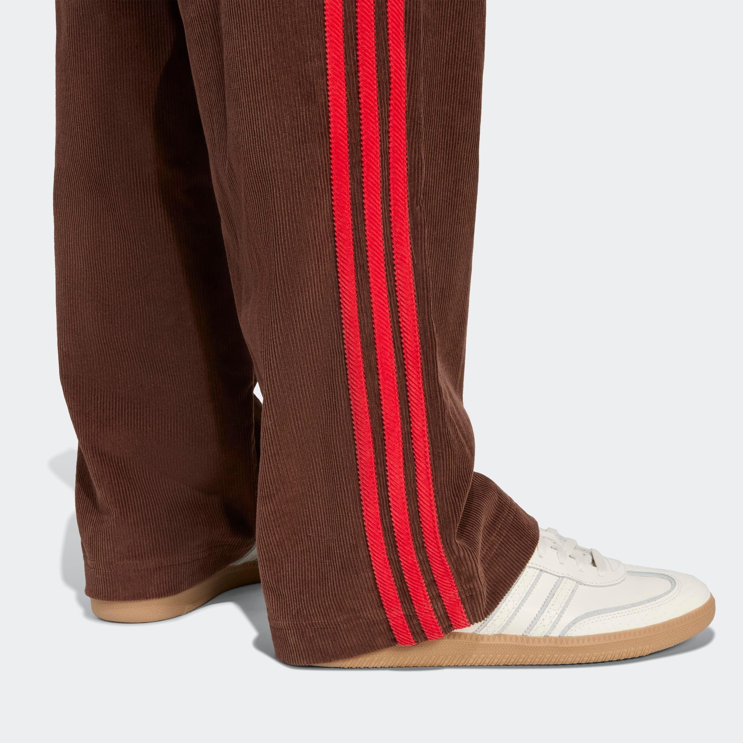 adidas Originals Sporthose »AUS CORD«  sportlicher Stil, für Freizeit und Sport, aus 100 % Baumwolle