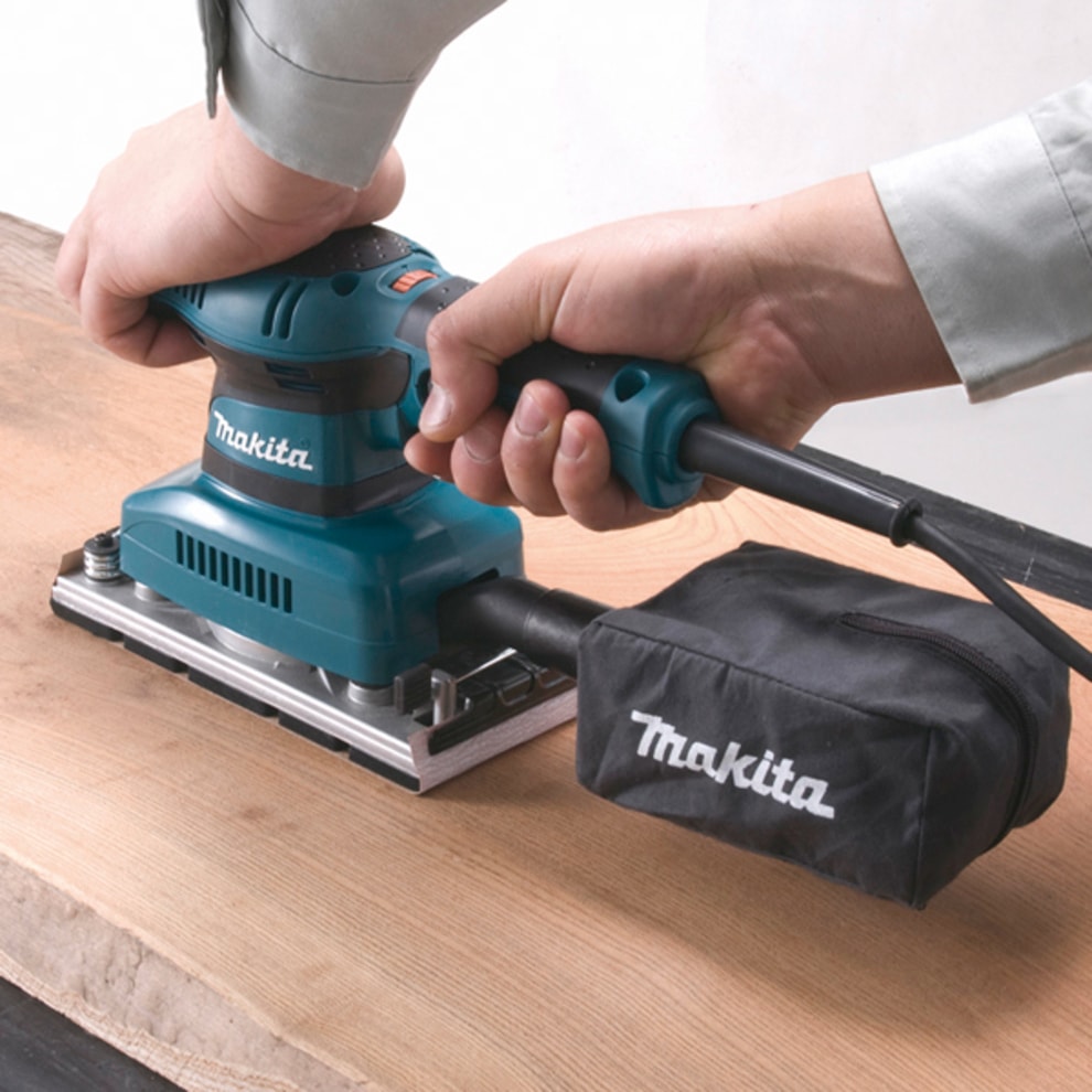 Makita Schwingschleifer »BO3711J«, inkl. Staubbox mit Mikrofilter, inkl. Aufbewahrungskoffer