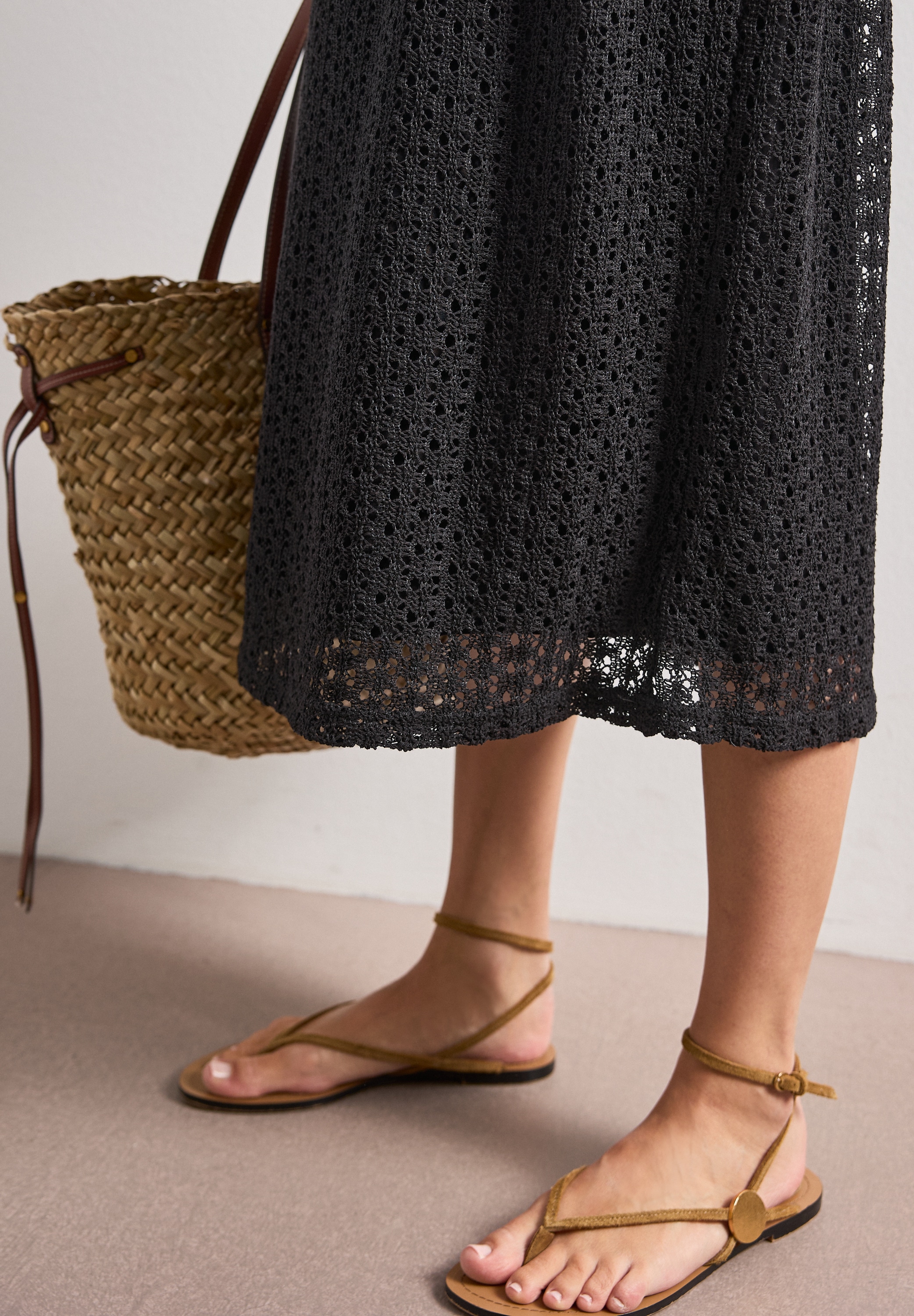 STREET ONE Midikleid Ohne Taschen Ärmelloses Sommerkleid mit Rock aus Spitze