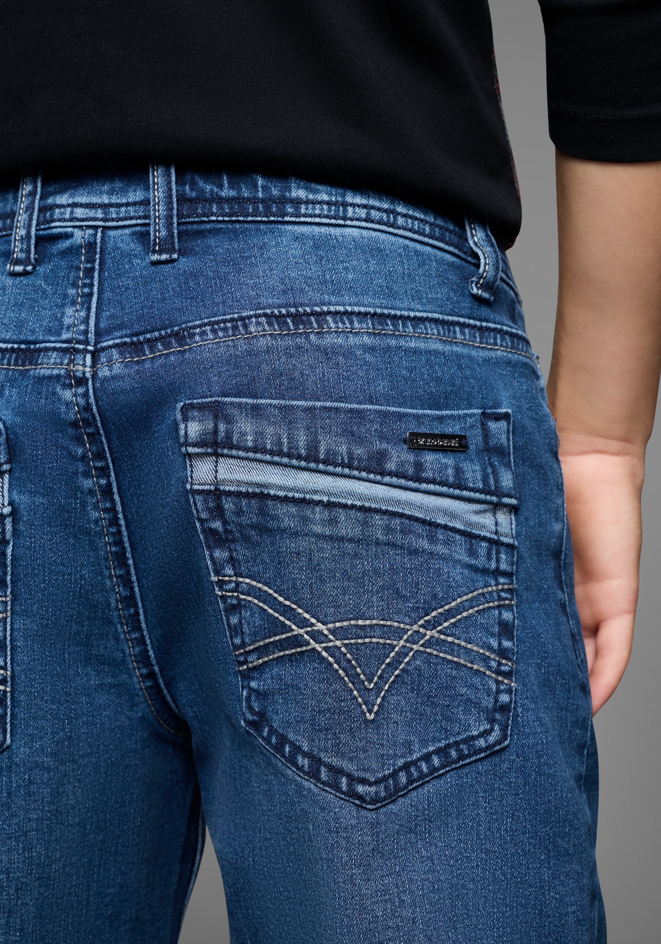 Bruno Banani Loose-fit-Jeans »Loose fit Stretchjeans« NEU! BRUNO BANANI für TEENS. Lässige Jeans