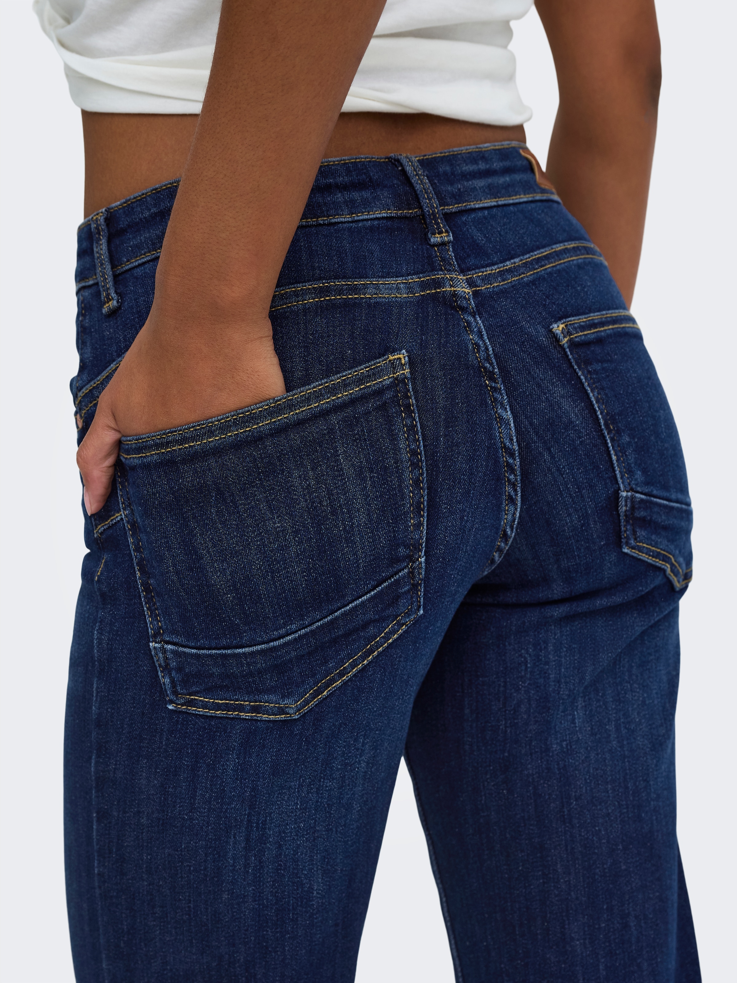 ONLY Slim-fit-Jeans »ONLPOWER MW PUSH UP SLIM STRAIGHT DNM« Baumwollmischung, mid waist, slim fit
