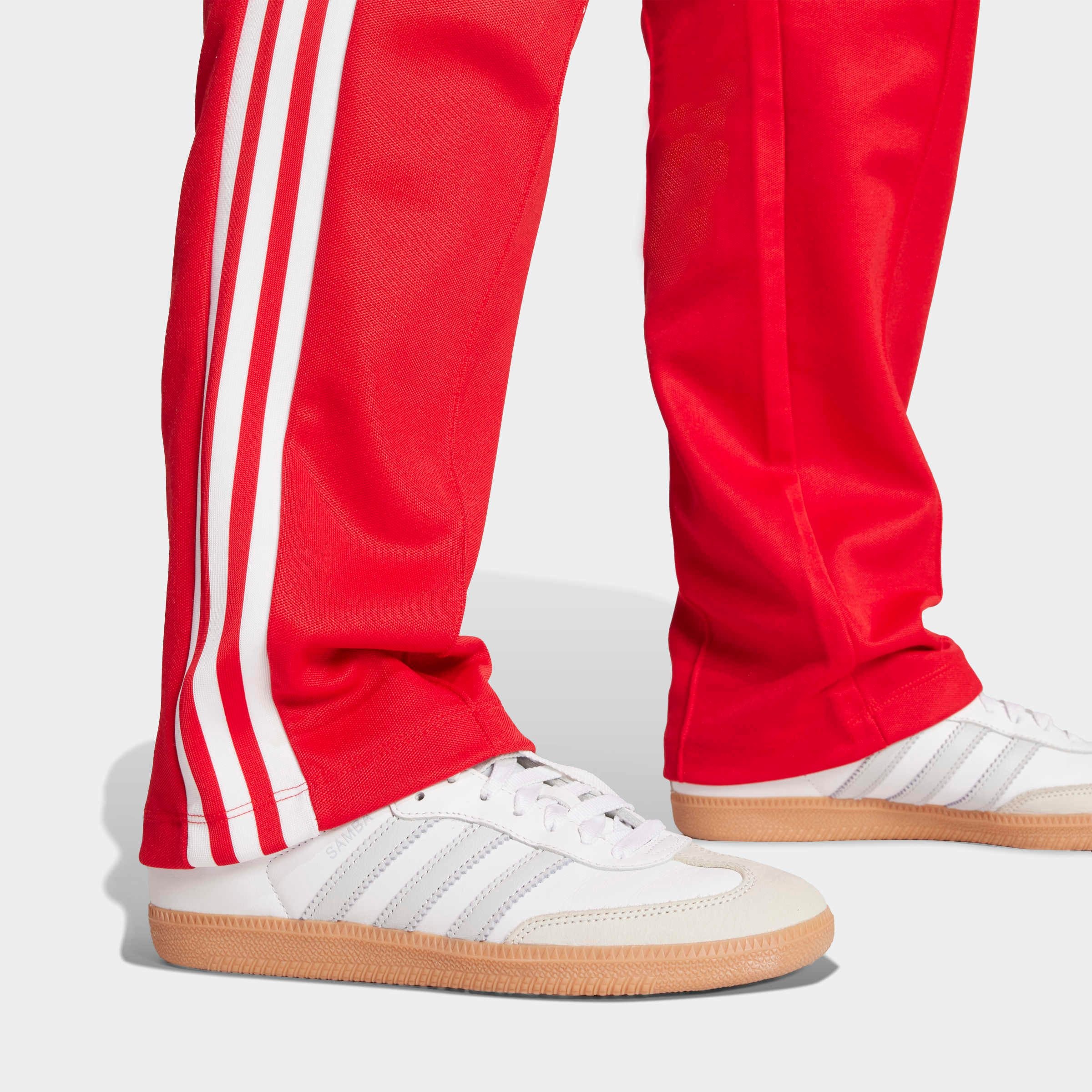adidas Originals Sporthose »CLASSIC TP«, (1 tlg.), Retro Style, der gerade Schnitt mit schmal zulaufenden Bein