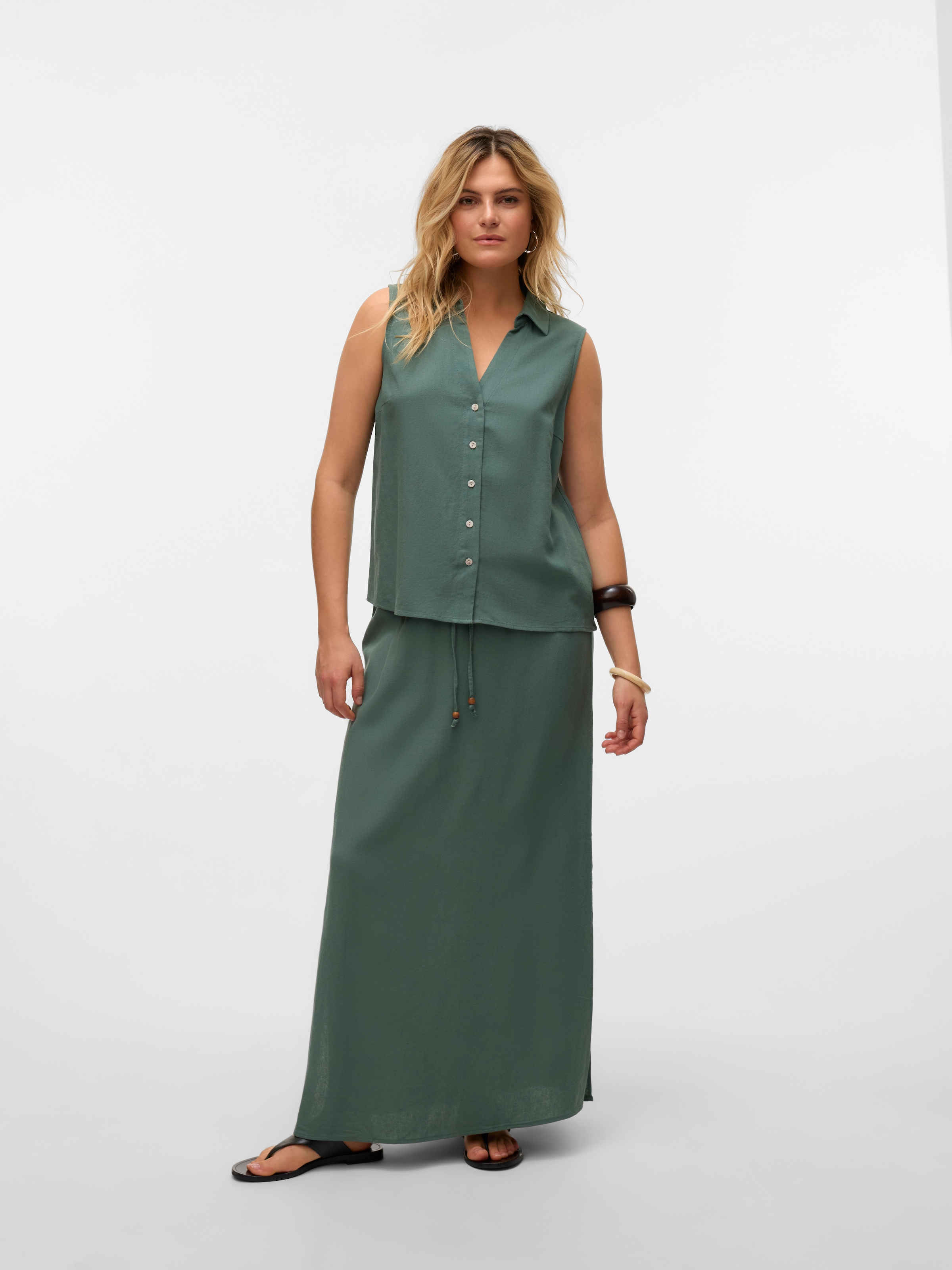 Vero Moda Blusentop »VMMYMILO SL V-NECK SHIRT WVN  GA« mit Leinen