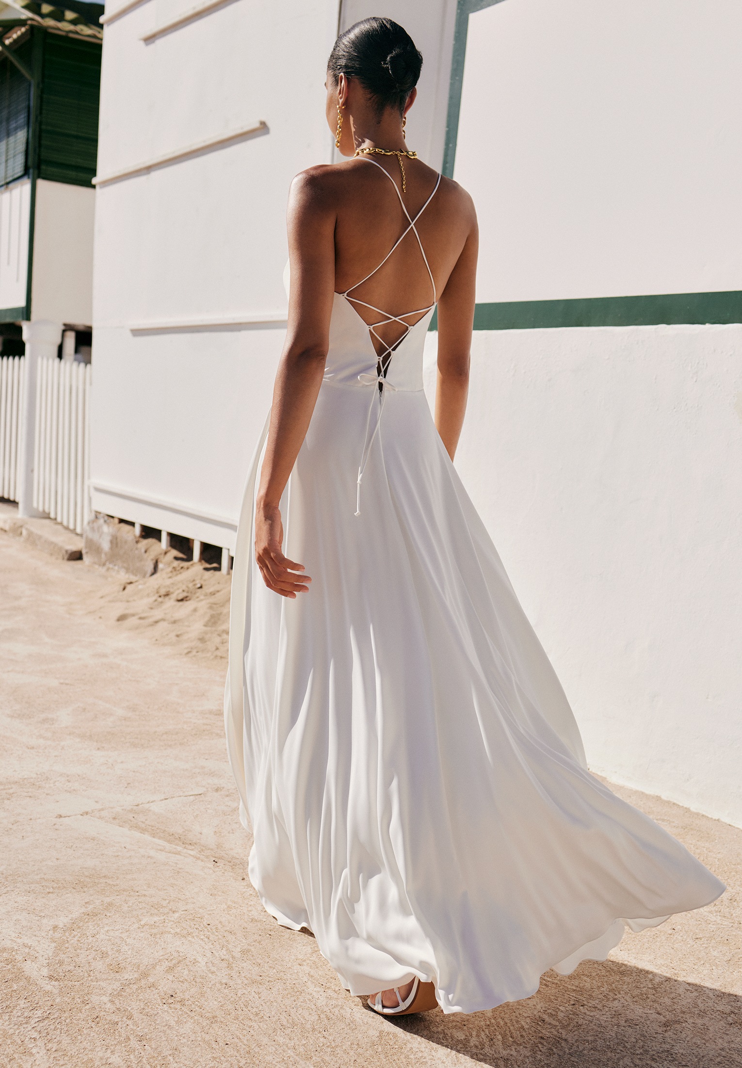Vera Mont Abendkleid »Abendkleid mit Wasserfallausschnitt«