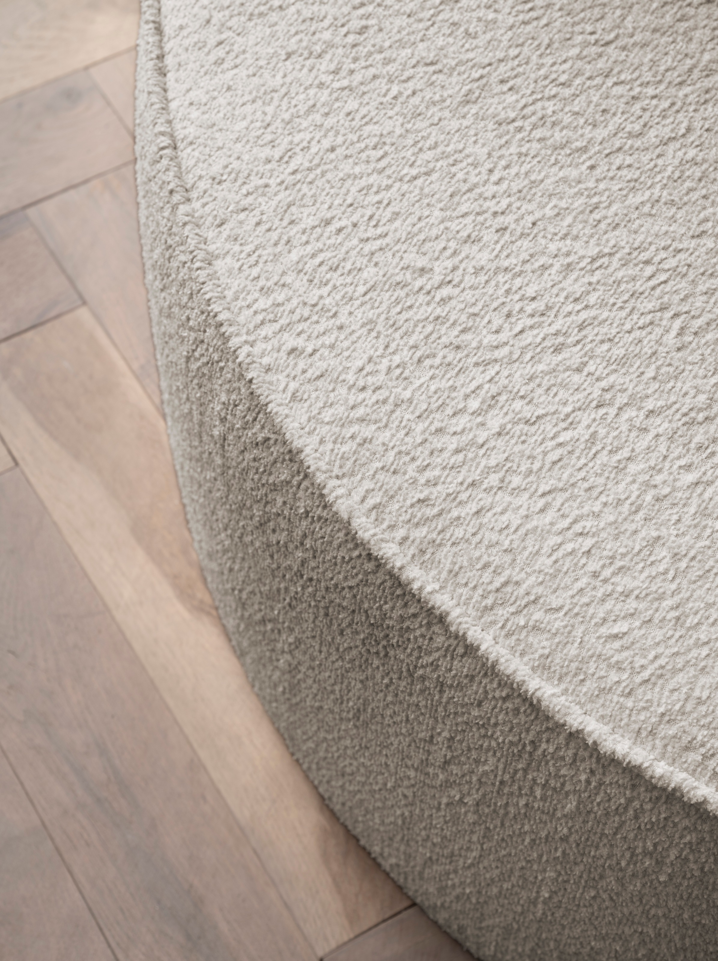 LeGer Home by Lena Gercke XXL-Sessel »ISALIE, Sessel in modernen Farben, Lesesessel, Loveseat, Big-Sessel«, trendige Stoffe, mit 3 Zierkissen, große Sitzfläche, Hocker optional