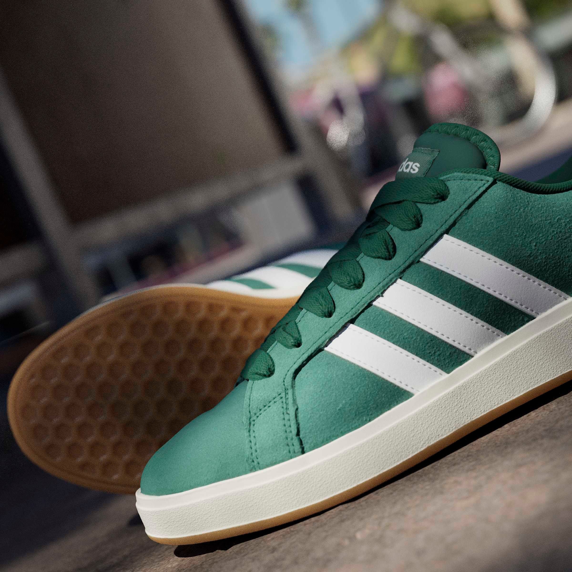 adidas Sportswear Sneaker »GRAND COURT BASE 00S«  Design auf den Spuren des adidas Campus 00