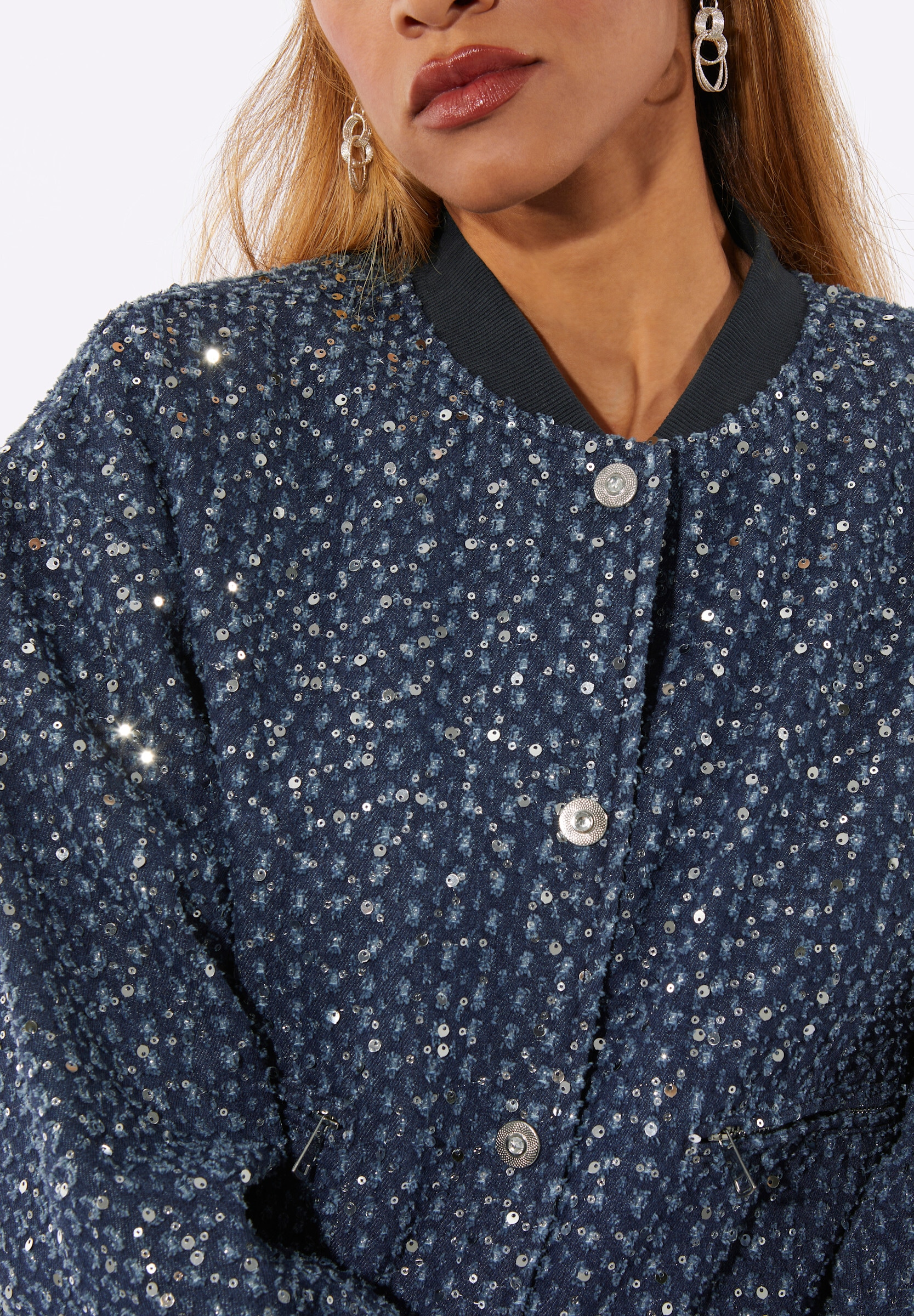 creation L Blusenblazer »Jeans-Blouson Blouson mit schimmernden Pailletten«