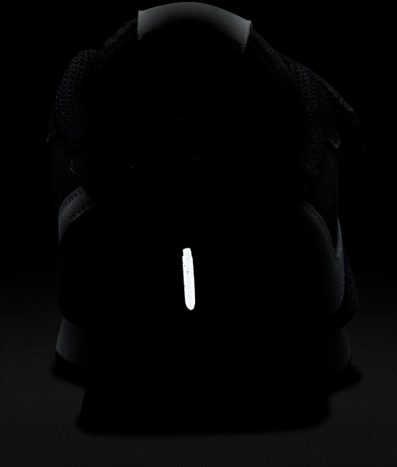 Nike Sportswear Sneaker »MD VALIANT«, mit Klettverschluss