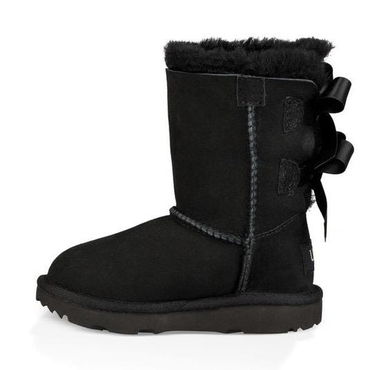 UGG Winterboots »Bailey Bow II«  Winterboots, Schlupfboots mit Zierschleifen aus Satin