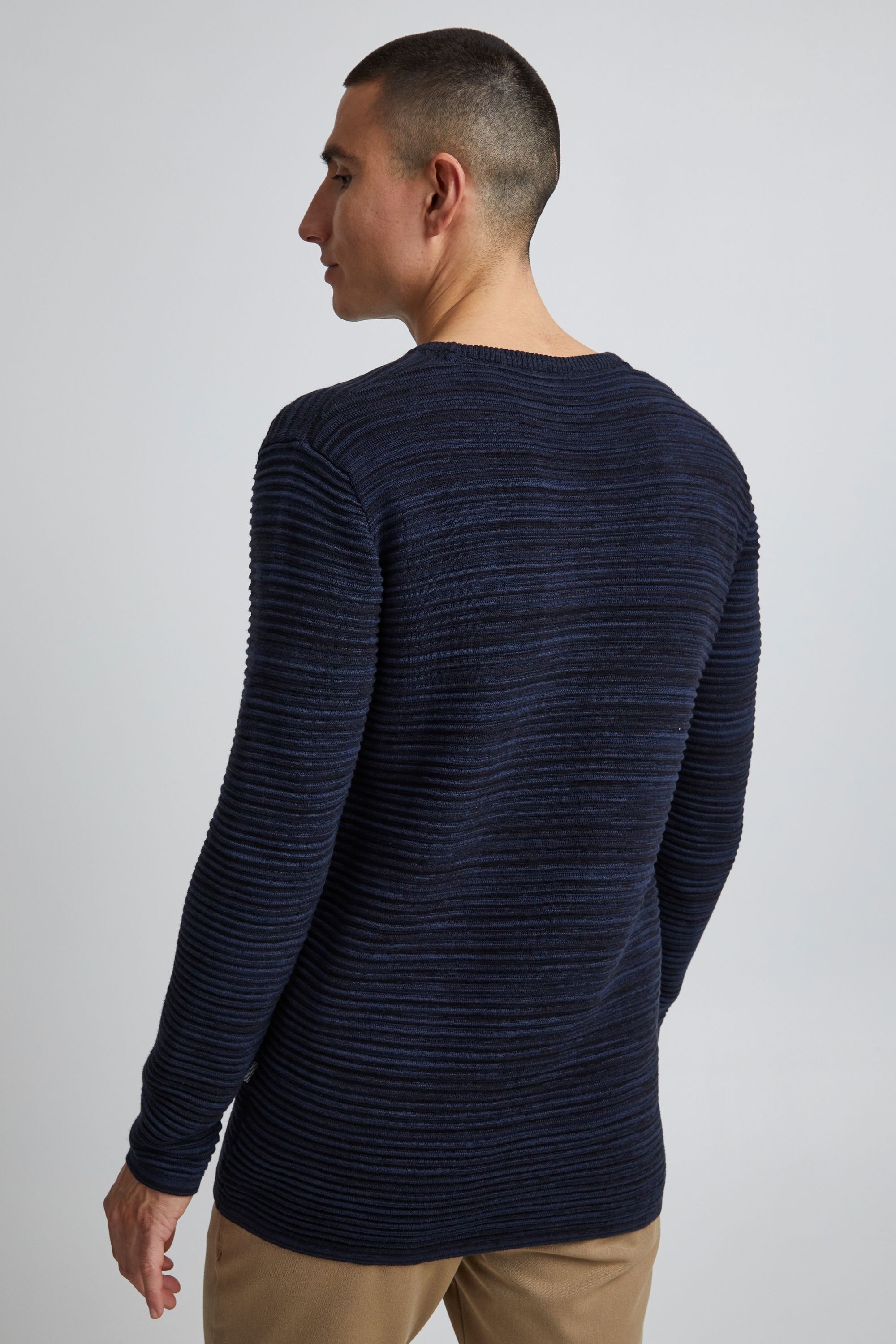 !Solid Rundhalspullover »Strickrundhalspullov SDStruan«