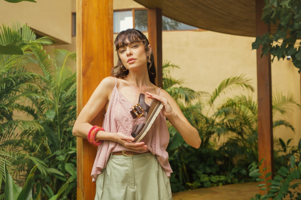 Remonte Keilsandalette »Elisabeth Hurley-Collection«  Keilabsatz, Riemensandale, Sommerschuh, auffällige Zierschnalle