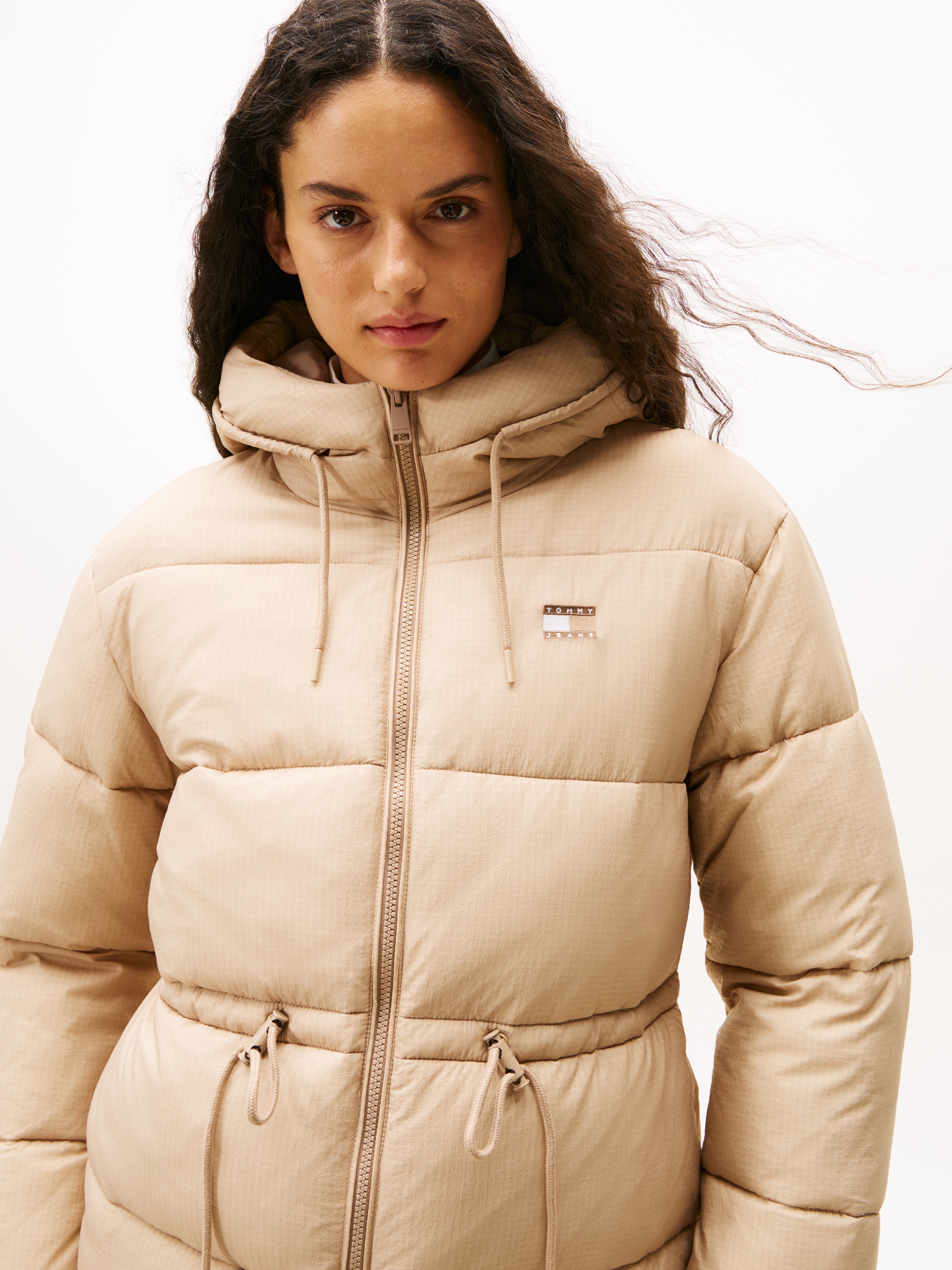 Tommy Jeans Steppjacke »TJW HOODED MIDI PUFFER JACKET« mit Kapuze