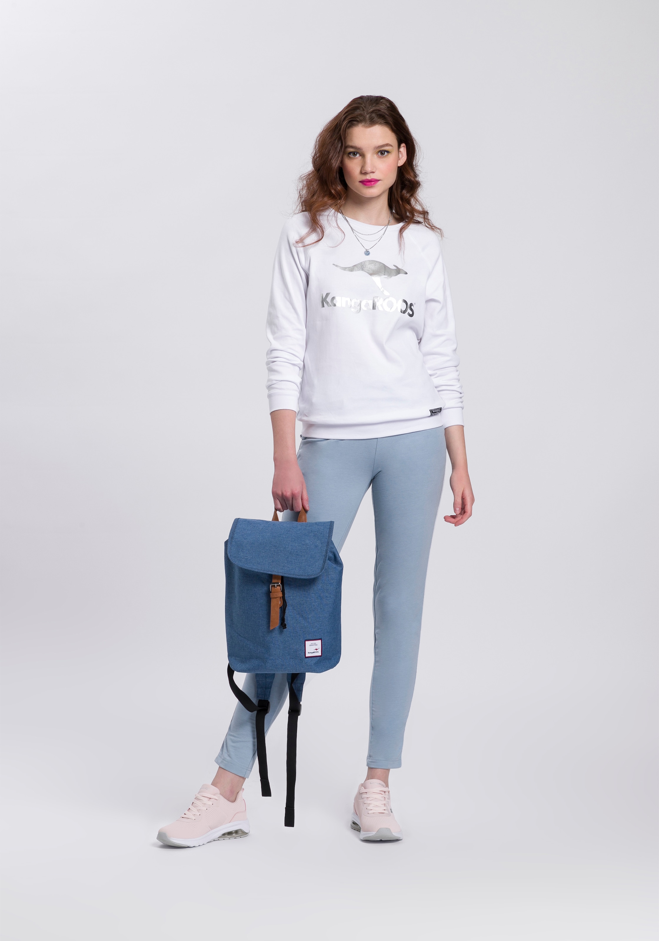 KangaROOS Sweatshirt, Langarm, figurumspielender Schnitt, mit Print, Rundhalsausschnitt