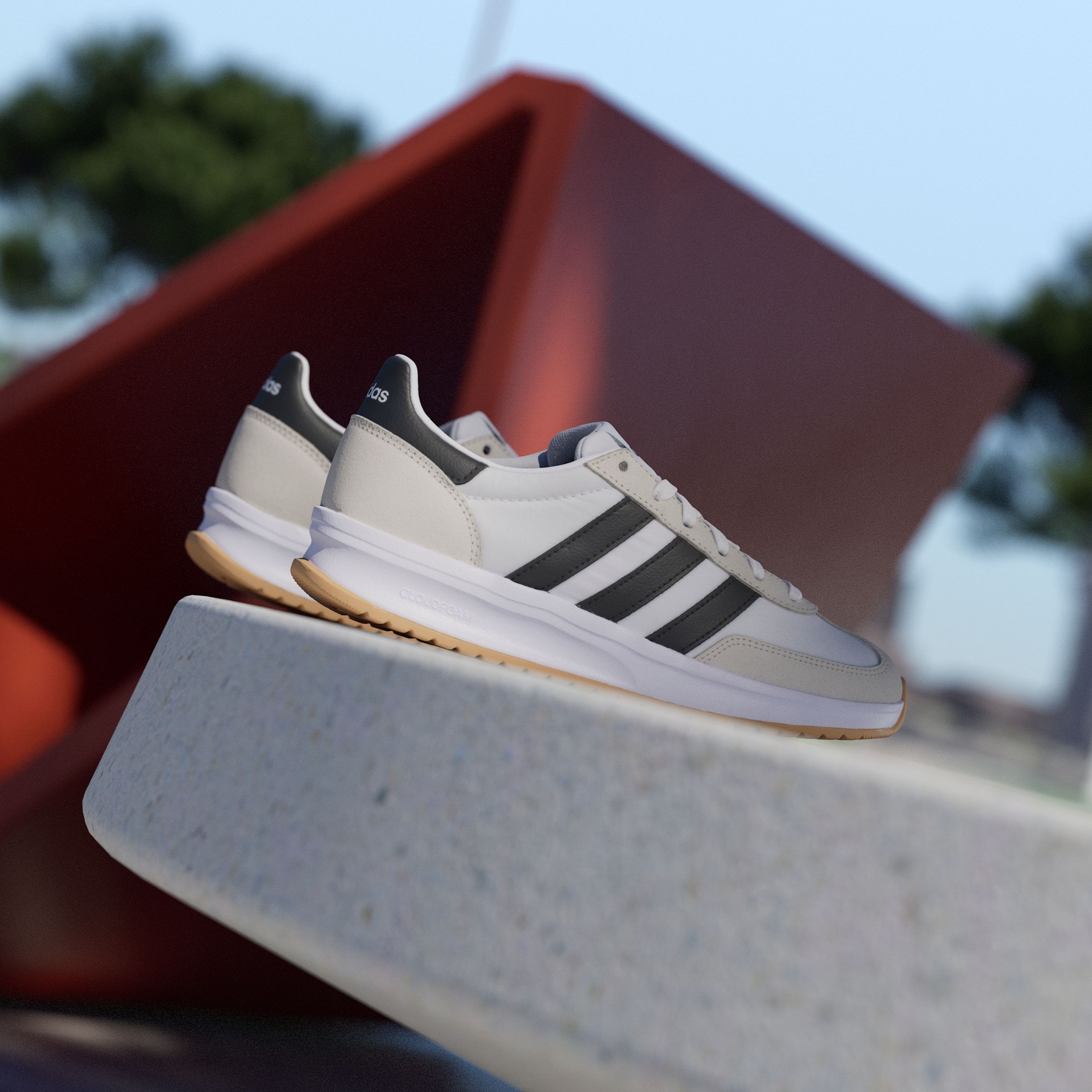 adidas Sportswear Sneaker »RUN 70S 2.0«, inspiriert vom Design des SL72