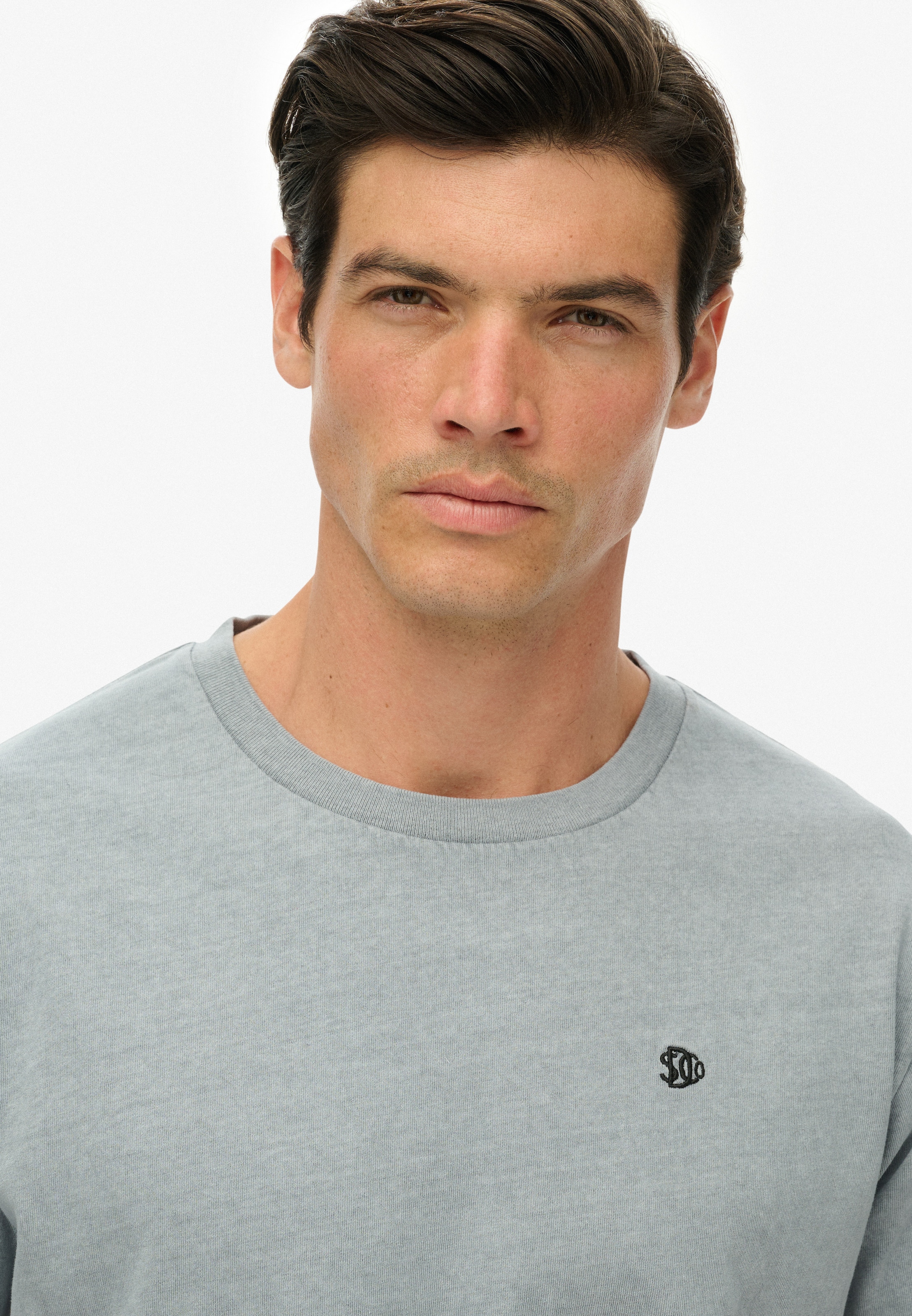 Superdry Rundhalsshirt »ESSENTIALS RELAXED TEE«