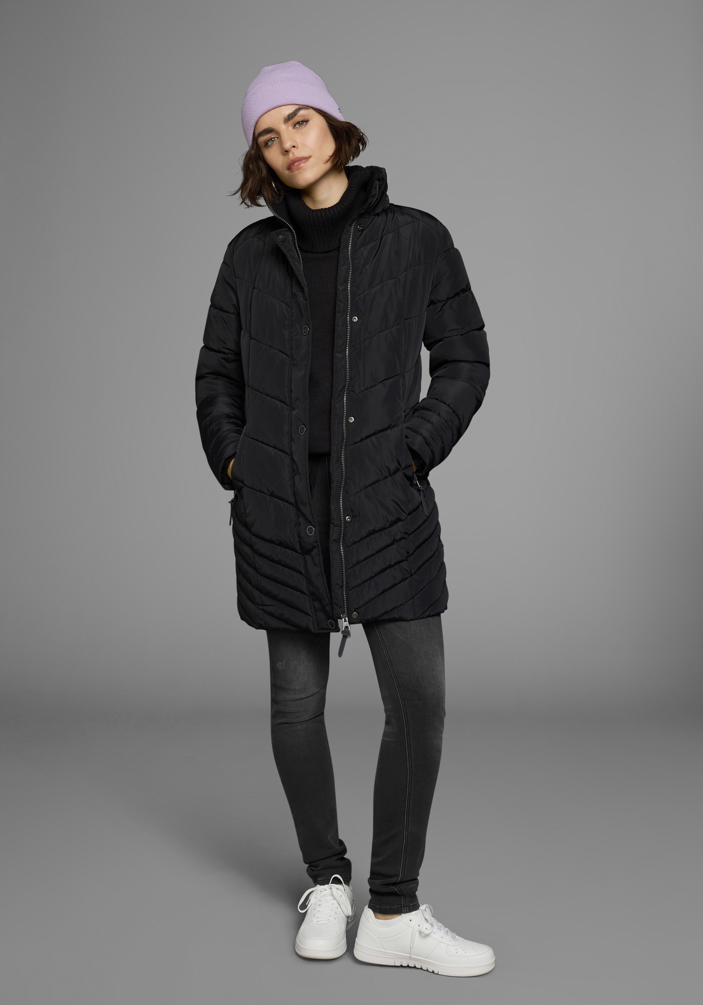 KangaROOS Steppjacke, mit Kapuze, für den Übergang, aus leichtem Webmaterial, figurbetonter Schnitt