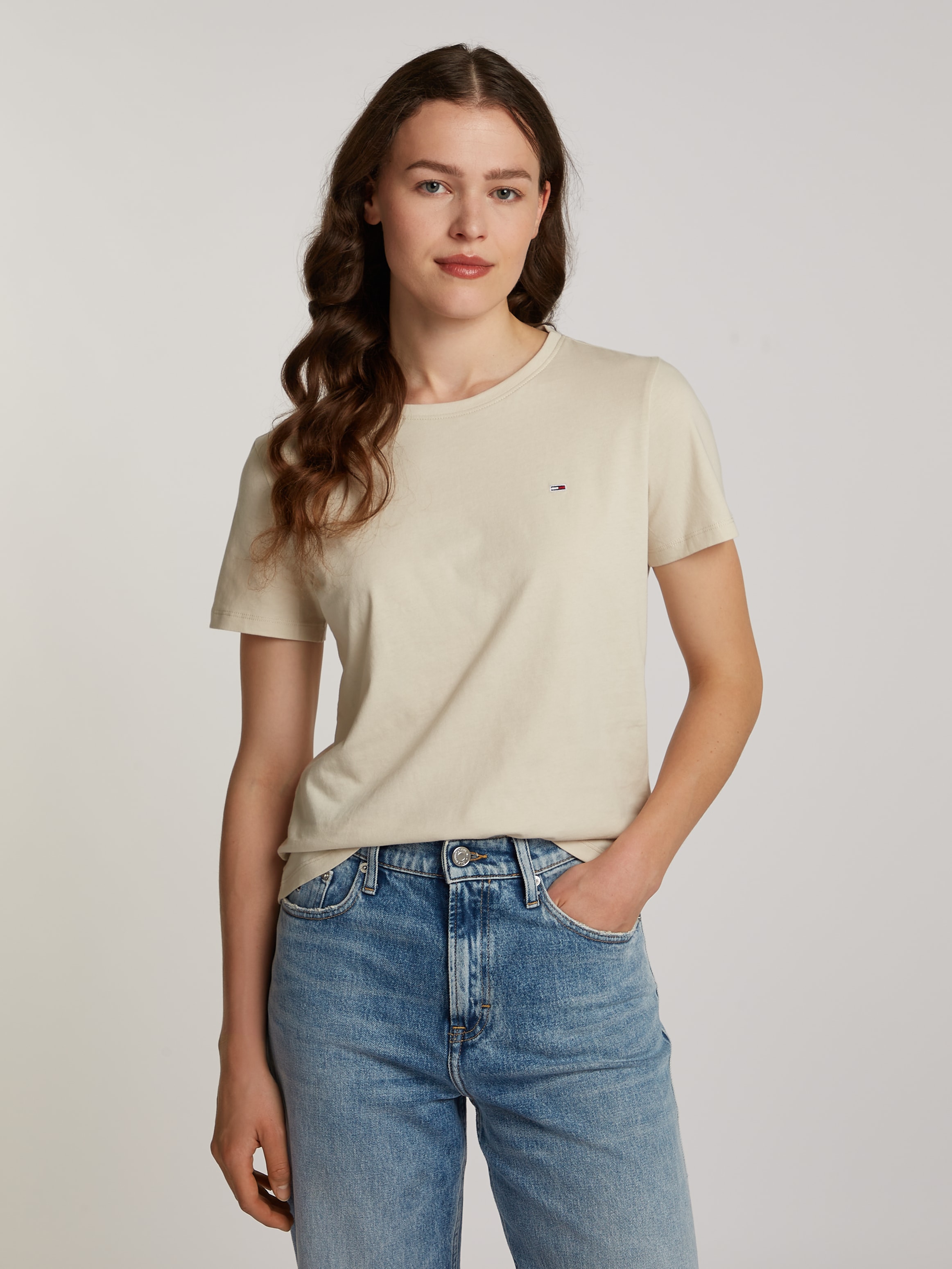 Tommy Jeans Rundhalsshirt »TJW 2PACK SOFT JERSEY TEE«, (2 tlg., 2er-Pack), mit Tommy Jeans Logo-Flag-Stickerei