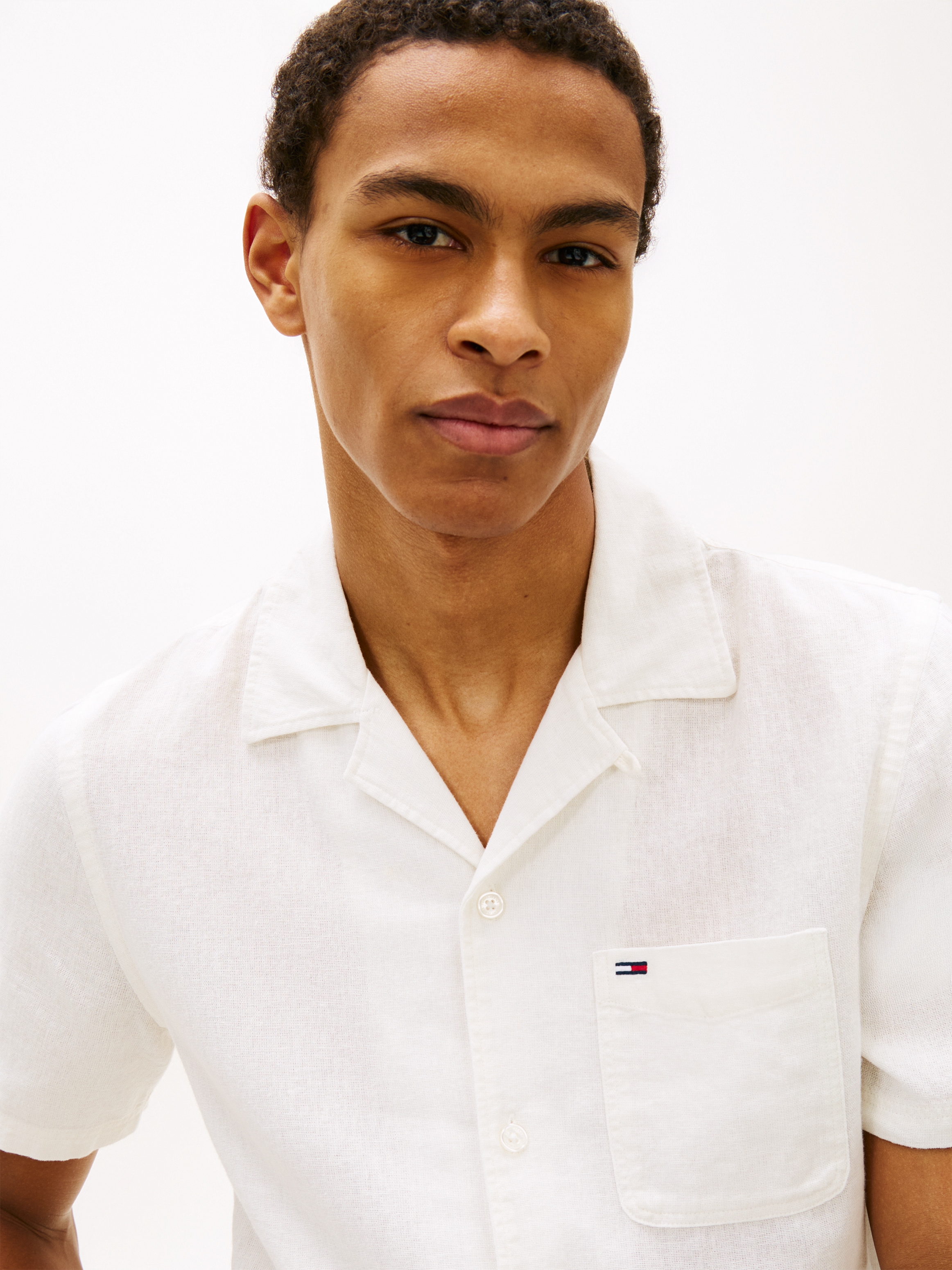 Tommy Jeans Leinenhemd »TJM REGULAR LINEN BLEND CAMP« mit Reverskragen