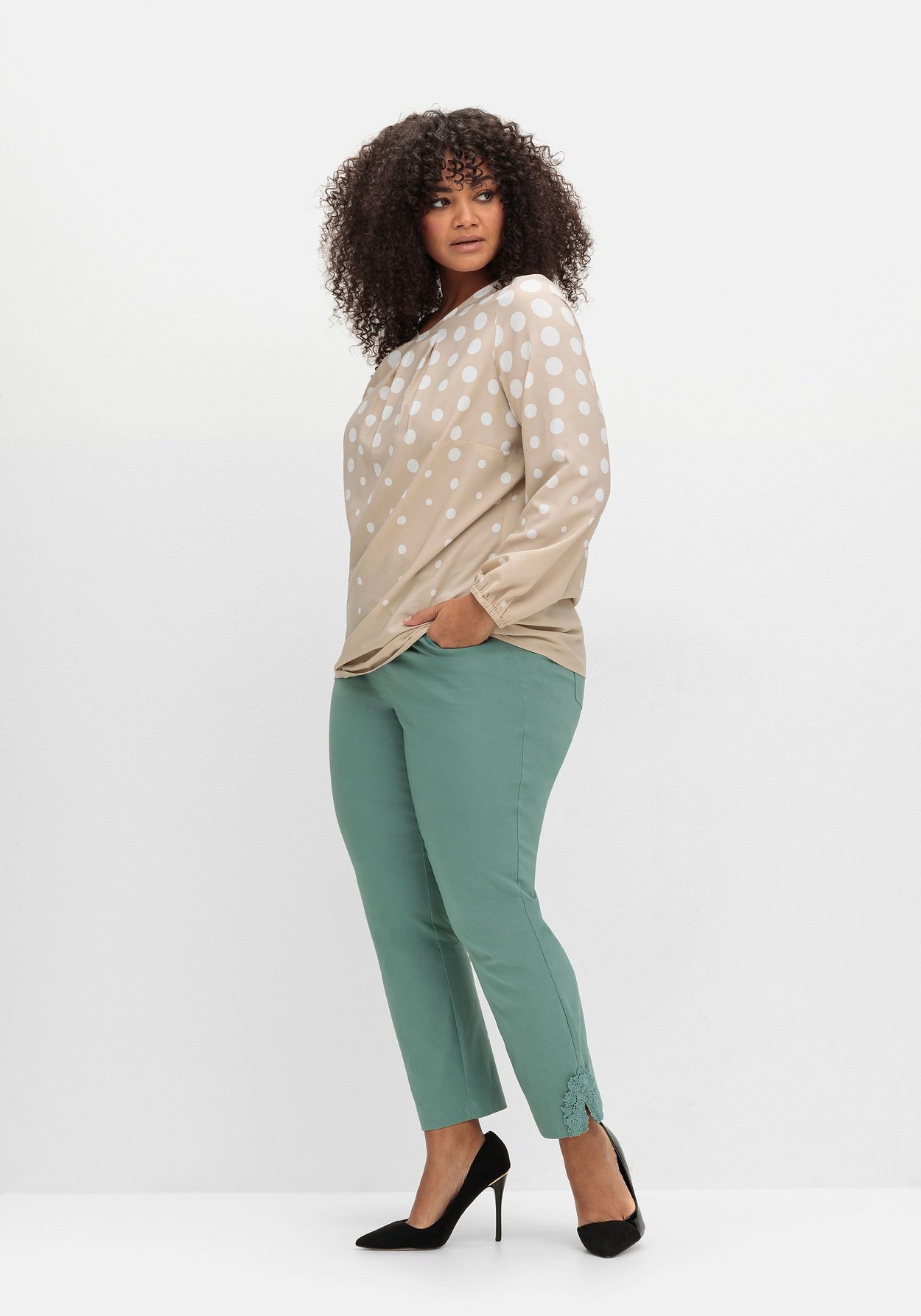 Sheego Schlupfhose »Bengalinhose mit Spitze am Saum«