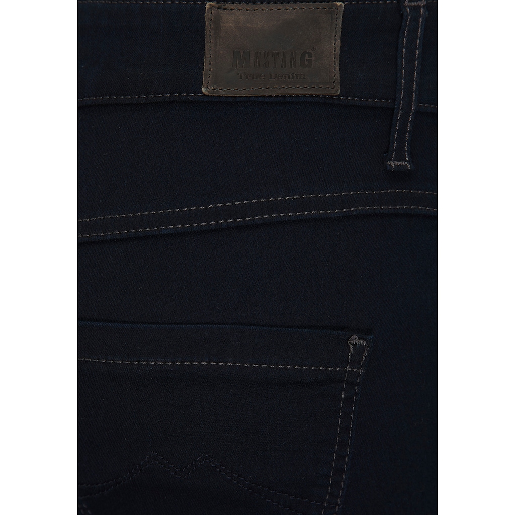 MUSTANG Straight-Jeans »Julia«