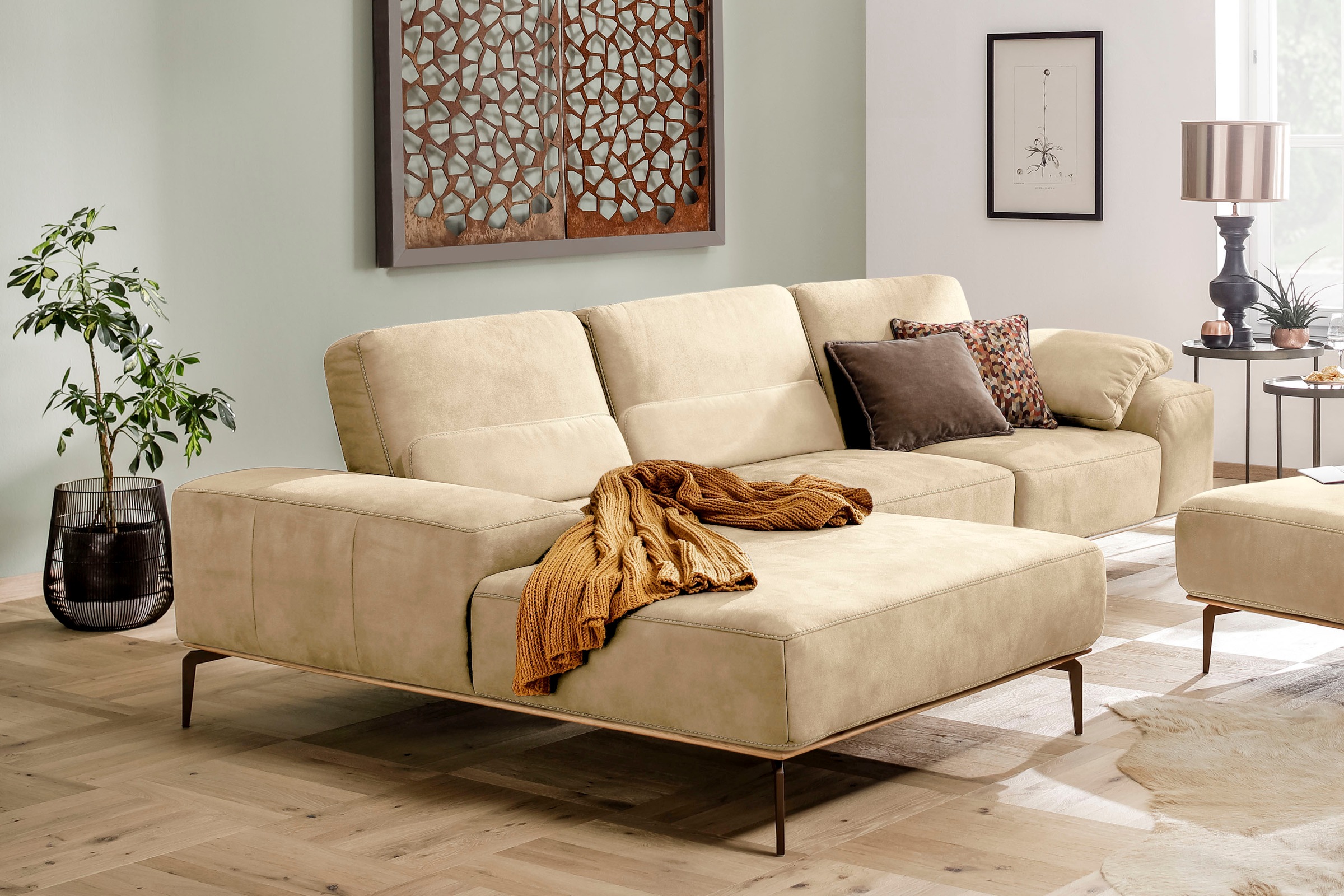 W.SCHILLIG Ecksofa »run, Designsofa mit tollem Sitzkomfort, bequem, L-Form«, mit Holzsockel, Füße in Bronze pulverbeschichtet, Breite 319 cm