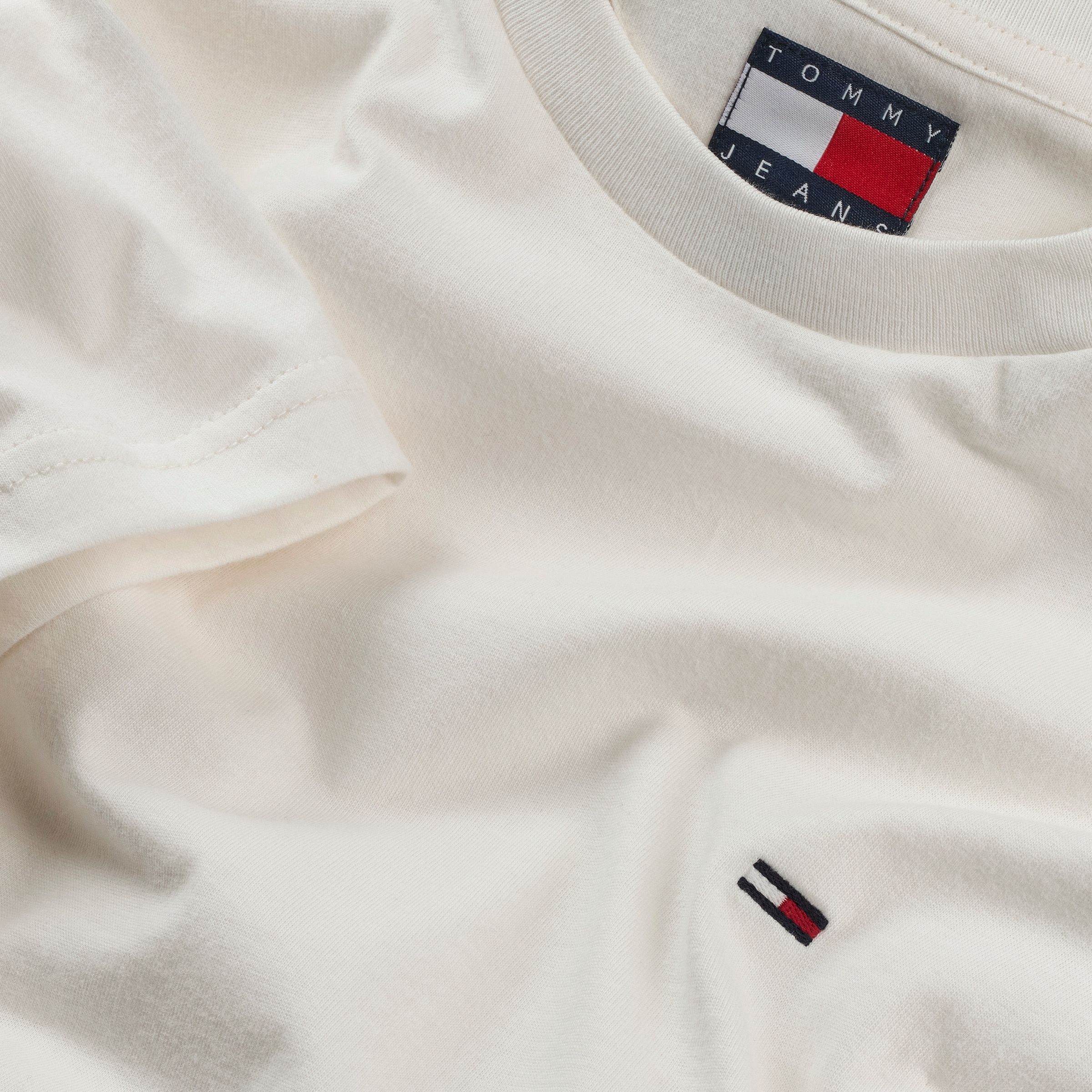 Tommy Jeans Rundhalsshirt »TJM XSLIM 2PACK JERSEY TEE EXT« Packung, 2er-Pack,  Logostickerei, 2Pack