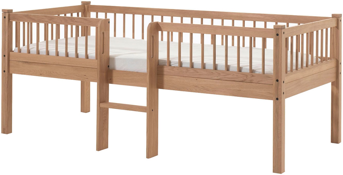 Vipack Massivholzbett »Forrest Massivholzbett Made in Europe, stabil und hochwertig gebaut« 90/200 cm, mit Rollrost und Leiter, seitenverkehrt montierbar,  inkl. umlaufenden Absturzschutz in Sprossenoptik, Eiche natur geölt