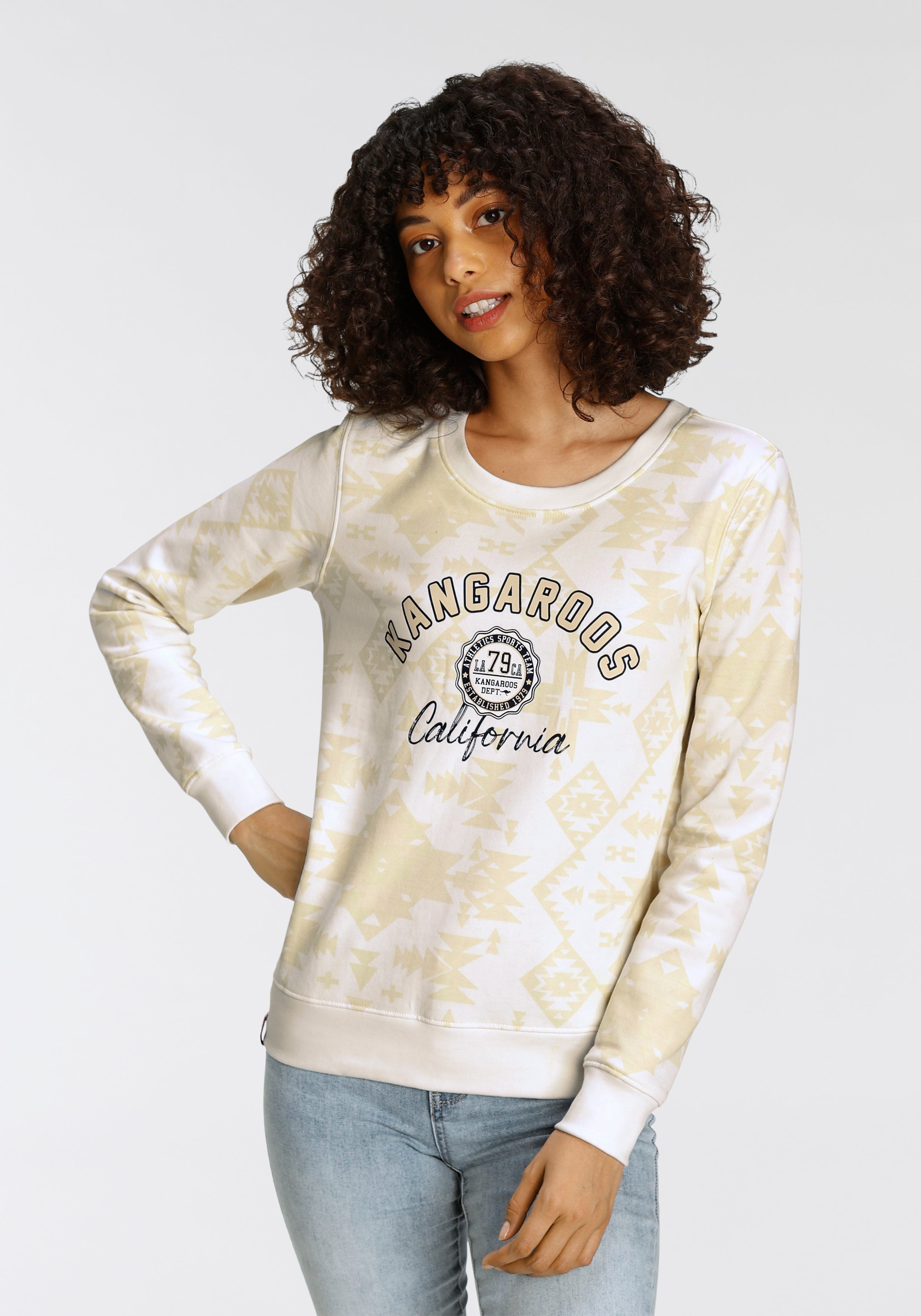 KangaROOS Sweatshirt, mit bei online Alloverdruck OTTO trendigem im Logodruck & Inka-Look
