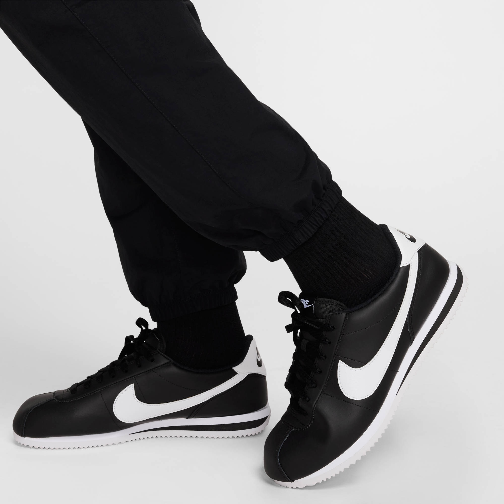Nike Sportswear Sporthose »M NK CLUB WVN CARGO PANT«, (1 tlg.)