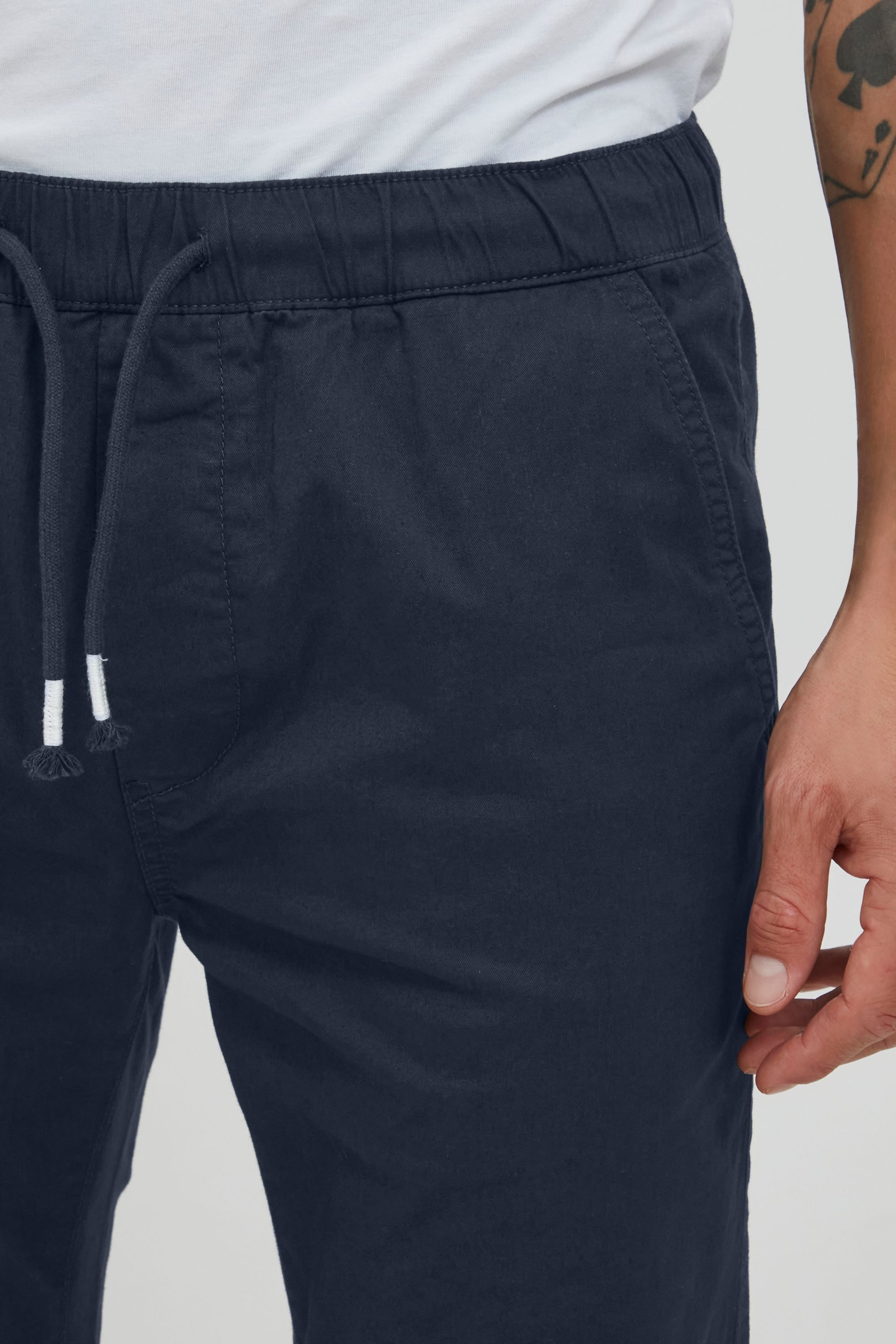 11 Project Chinohose »Chinohose PRLouis«