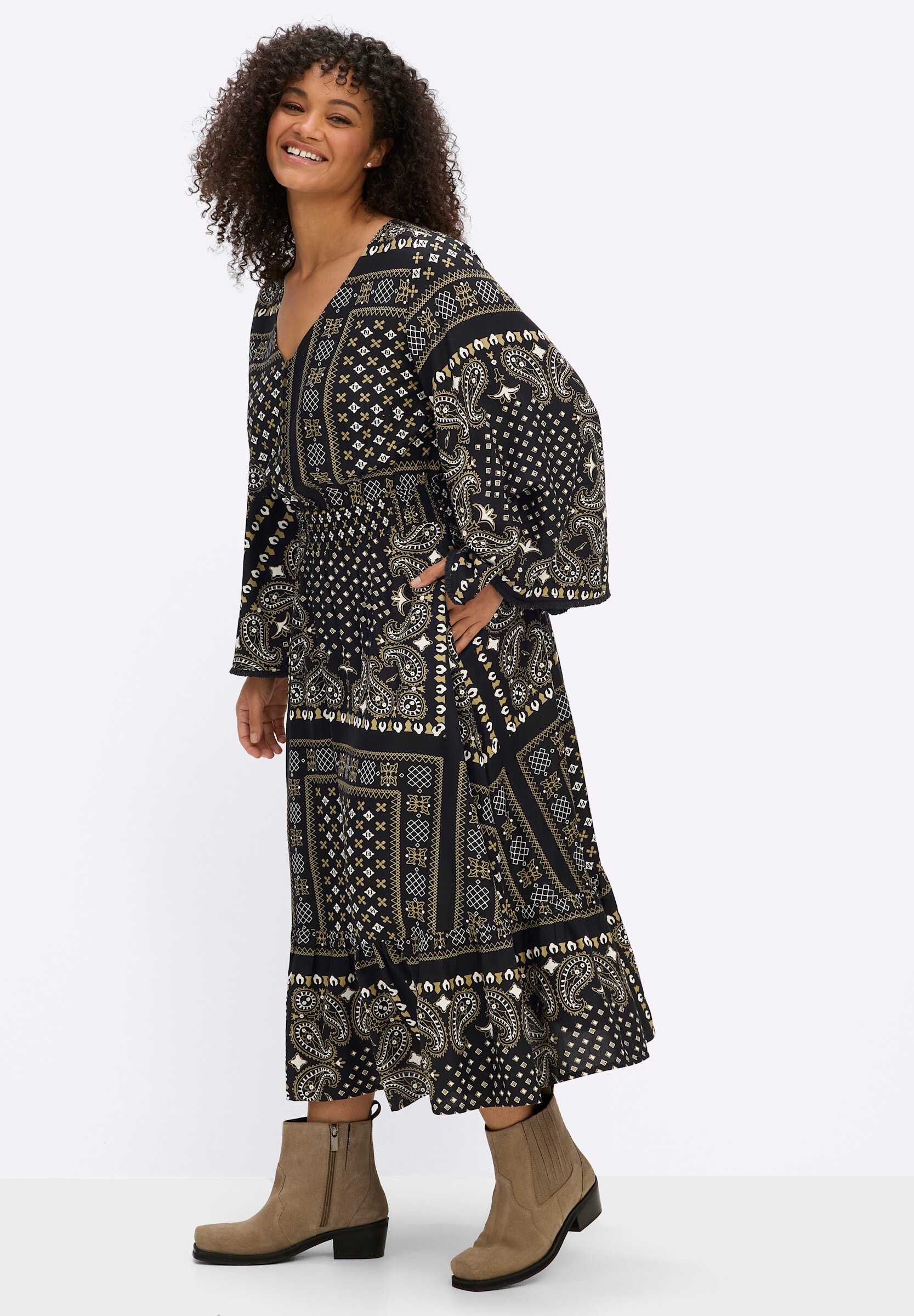 sheego by Joe Browns Maxikleid »Maxikleid Maxikleid mit Paisley- und Ornamentmuster« Nahttasche