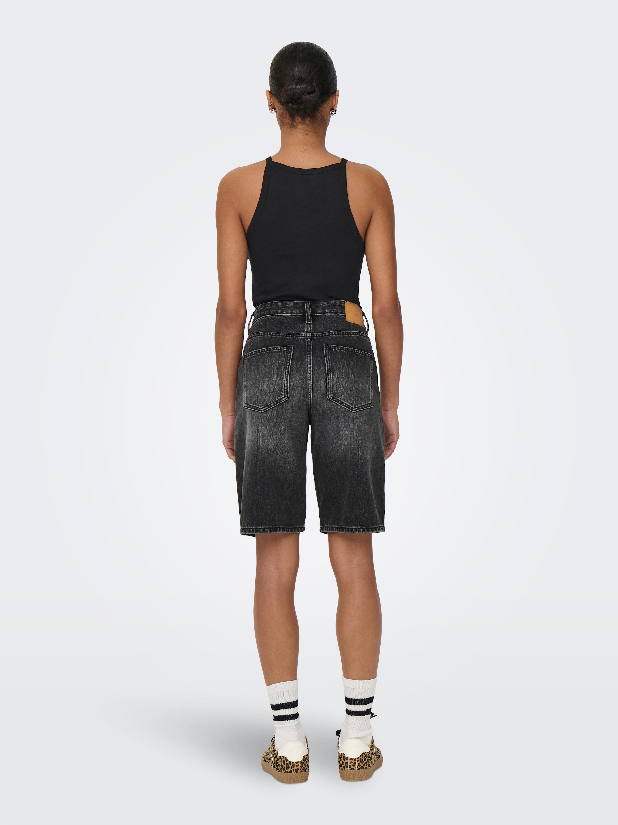 ONLY Jeansshorts »ONLSONNY HW WIDE DNM SHORTS NOOS« Baumwolle, regular fit, High Waist