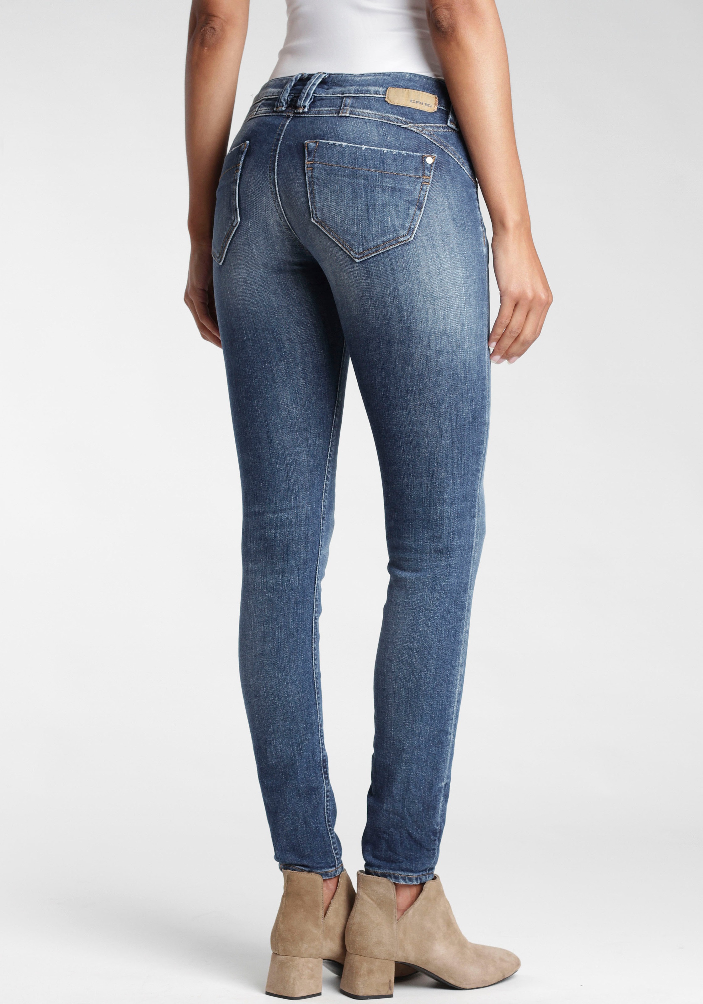 GANG Skinny-fit-Jeans »Nikita«, mit den gekreuzten Gürtelschlaufen links vorne
