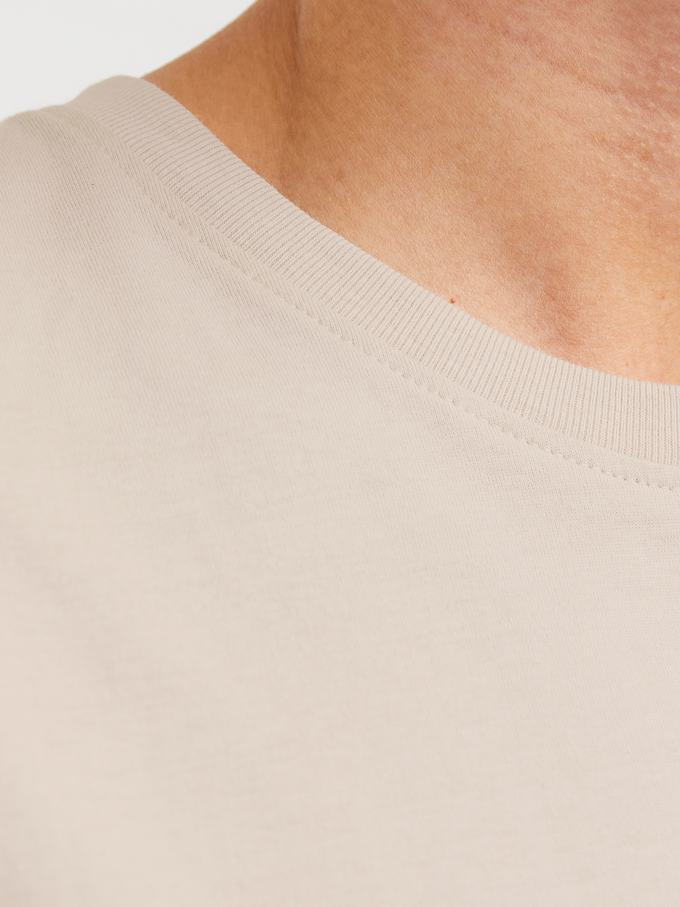 Jack & Jones Rundhalsshirt »JJEBRYAN CORP LOGO TEE SS O-NECK NOOS«, mit Logo Druck