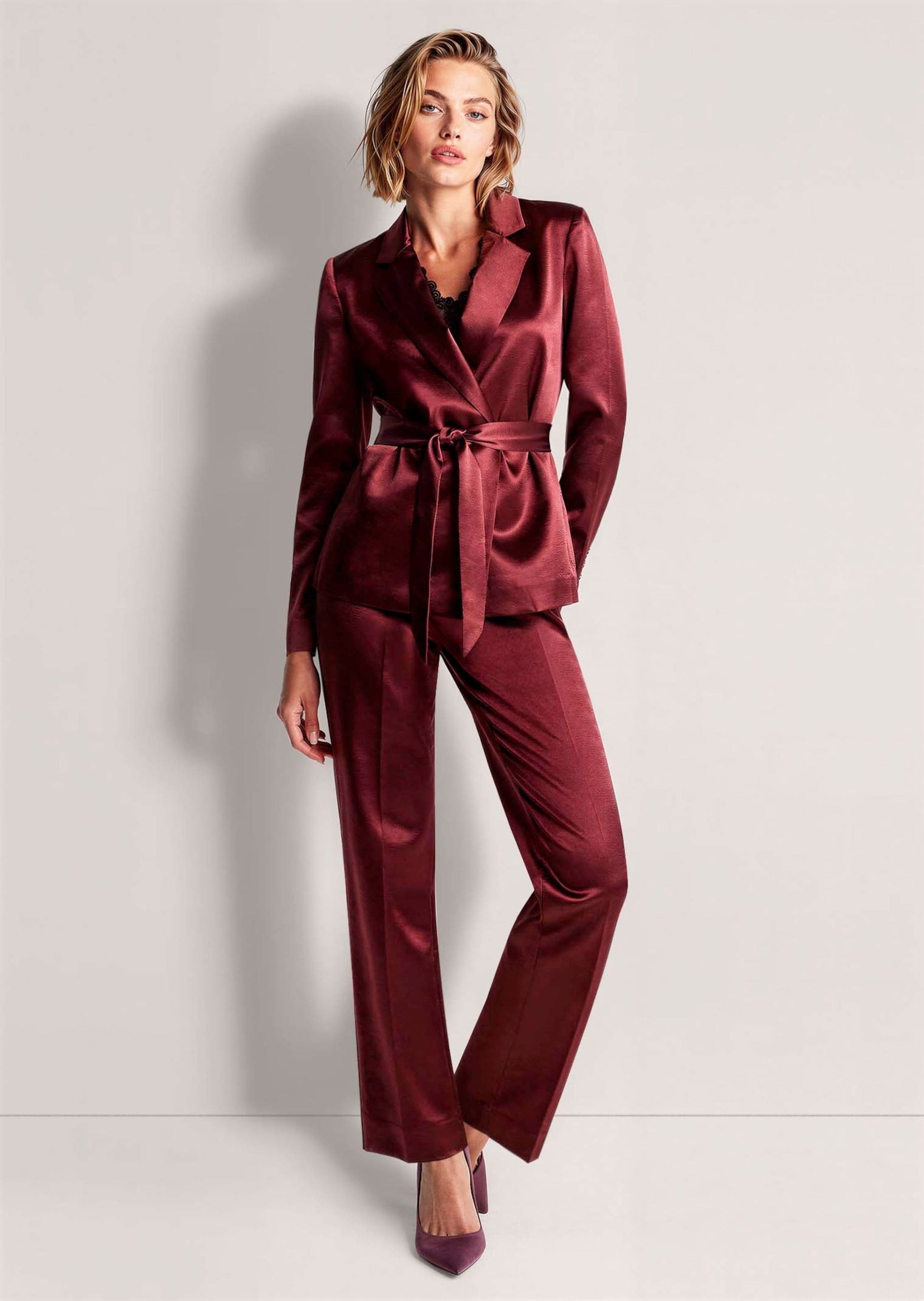 MADELEINE Jackenblazer »Blazer Edler Satinblazer mit Bindeband«